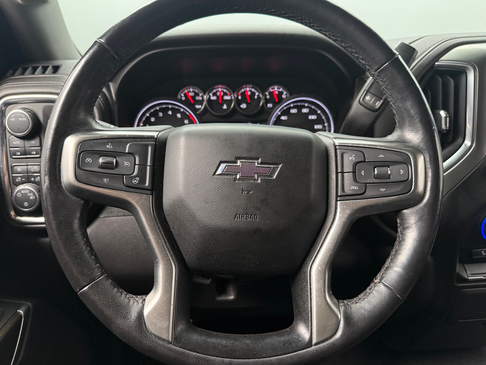 Thumbnail: 2020 Chevrolet Silverado 1500 - 5