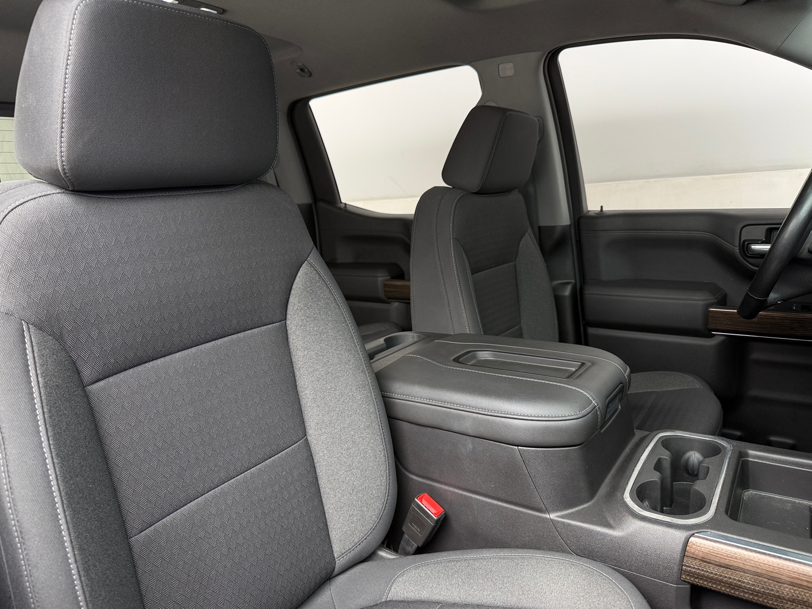 Thumbnail: 2020 Chevrolet Silverado 1500 - 2