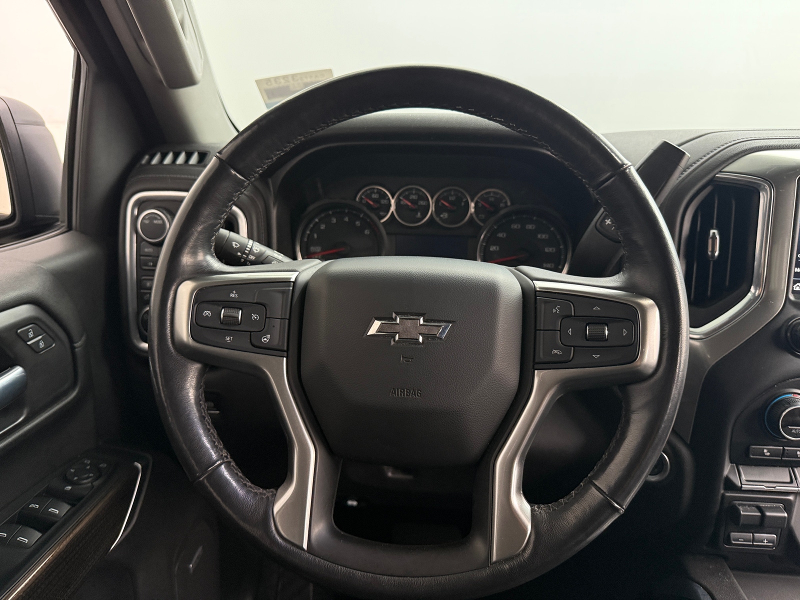 Thumbnail: 2020 Chevrolet Silverado 1500 - 5