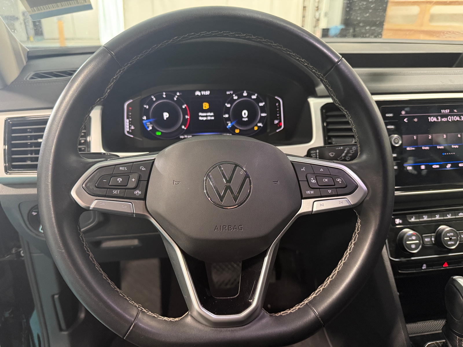 Thumbnail: 2023 Volkswagen Atlas - 4