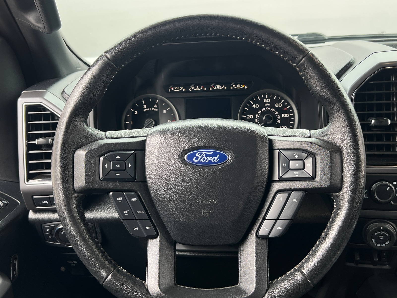 Thumbnail: 2020 Ford Econoline - 5