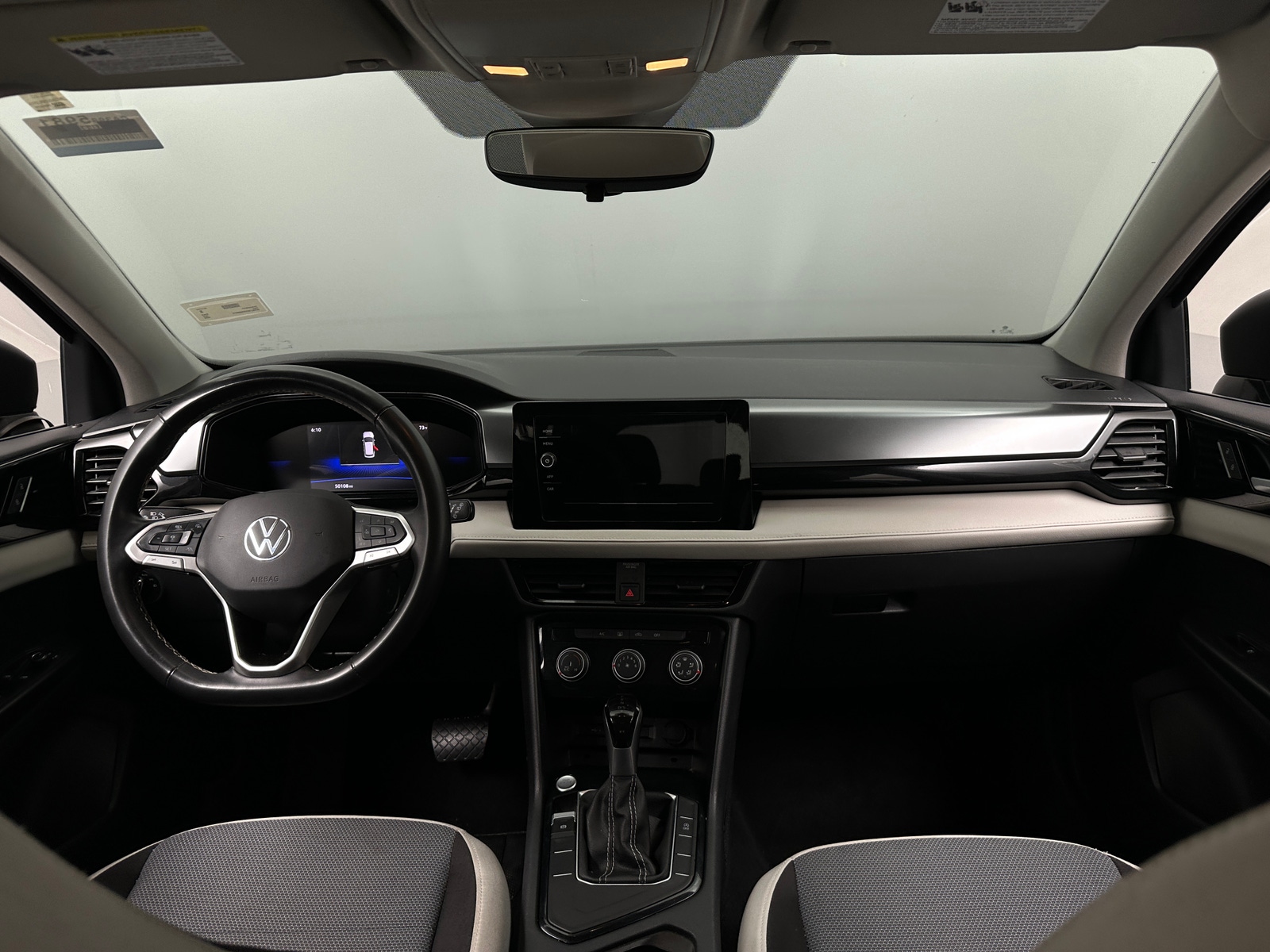 Thumbnail: 2025 Volkswagen Taos - 3