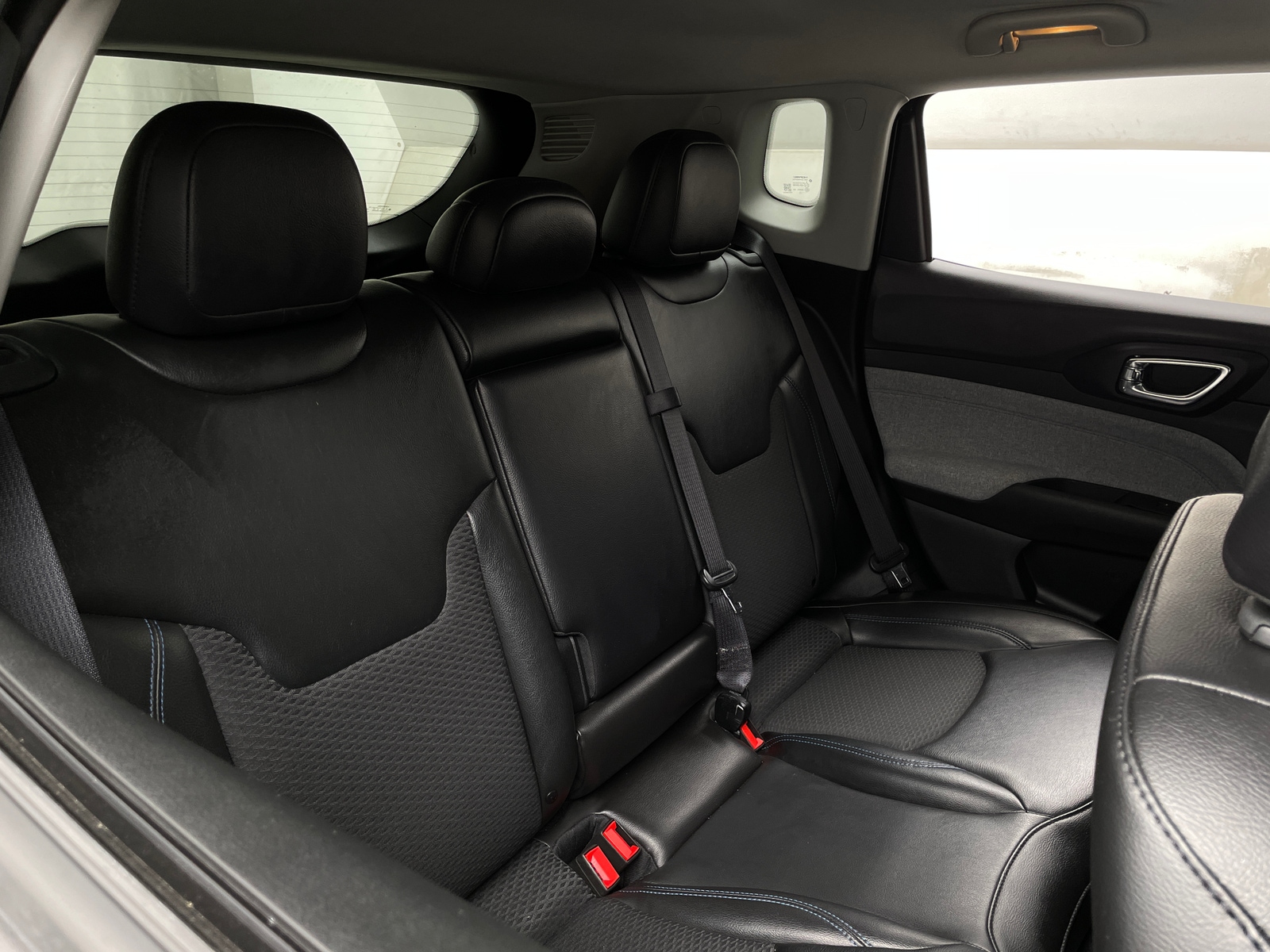 Thumbnail: 2022 Jeep Compass - 6