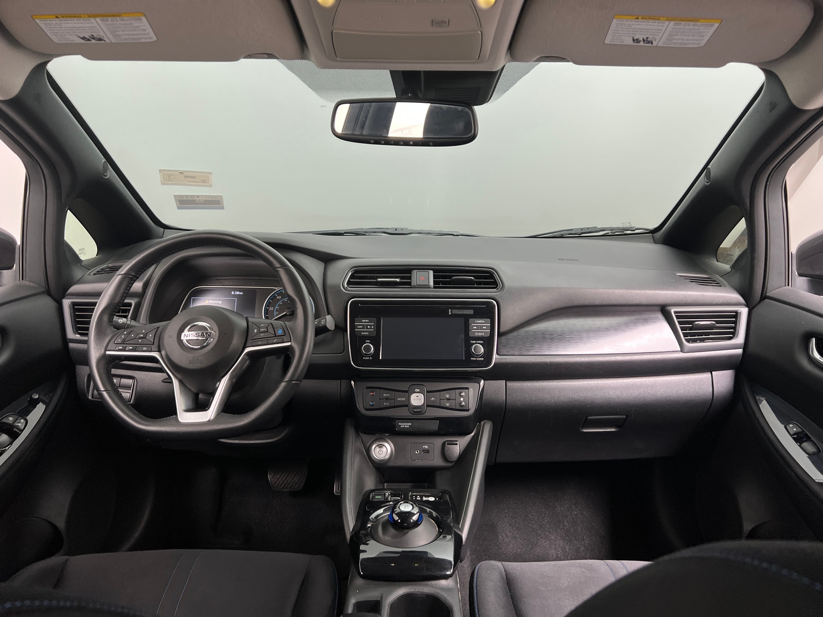 Thumbnail: 2018 Nissan Leaf - 3