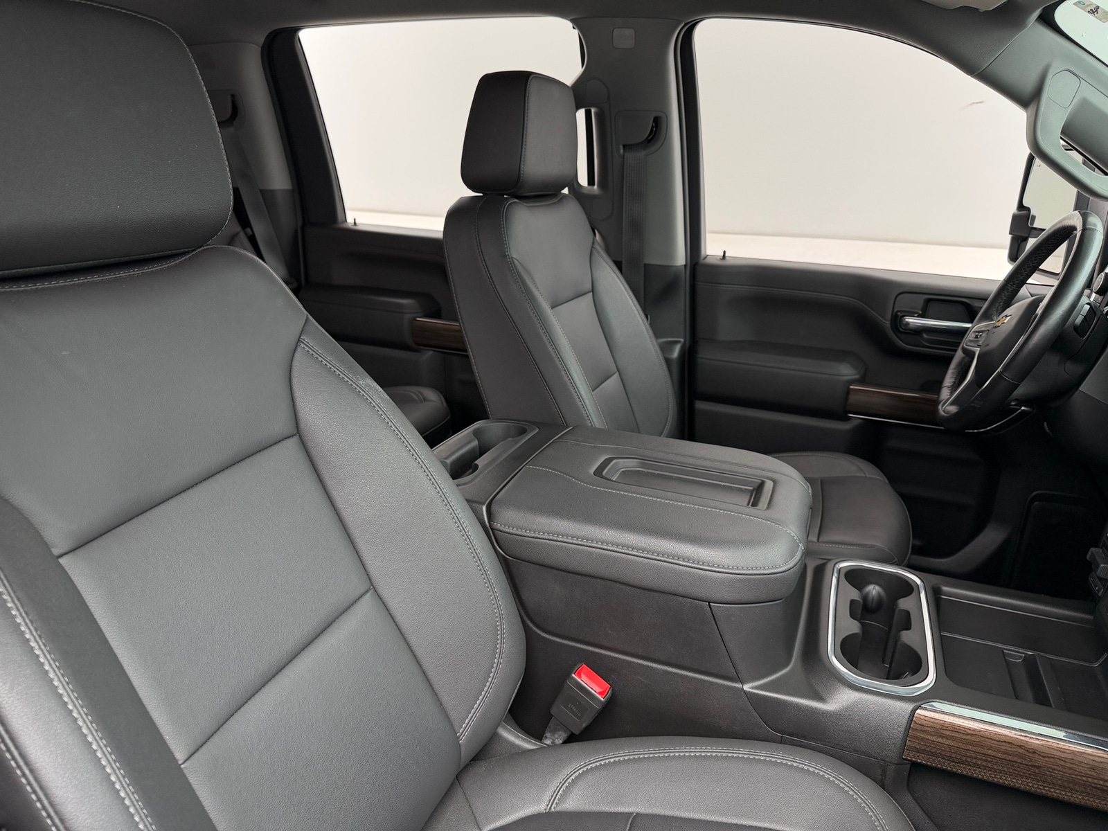 Thumbnail: 2022 Chevrolet Silverado 3500 - 2