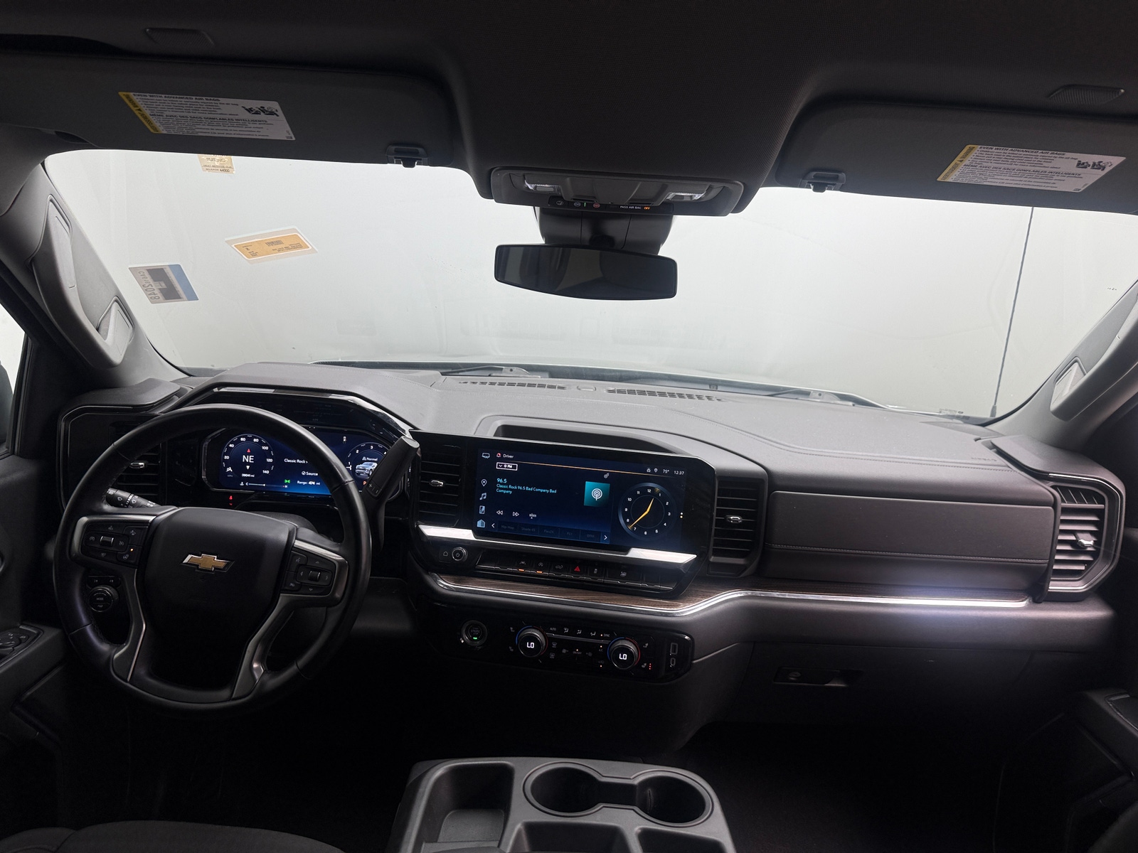 Thumbnail: 2023 Chevrolet Silverado 1500 - 3