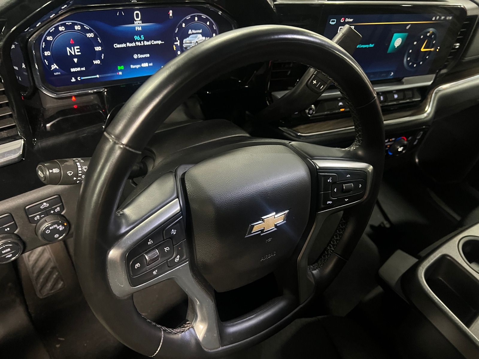 Thumbnail: 2023 Chevrolet Silverado 1500 - 5
