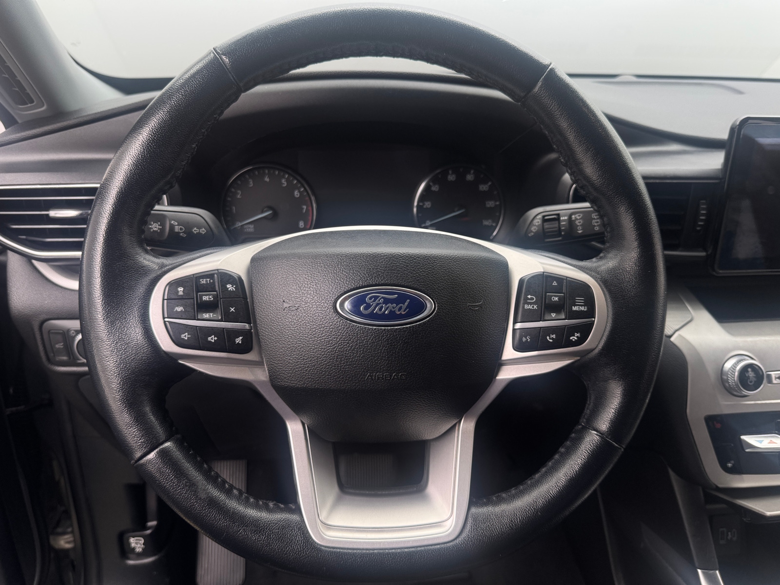 Thumbnail: 2022 Ford Explorer - 4