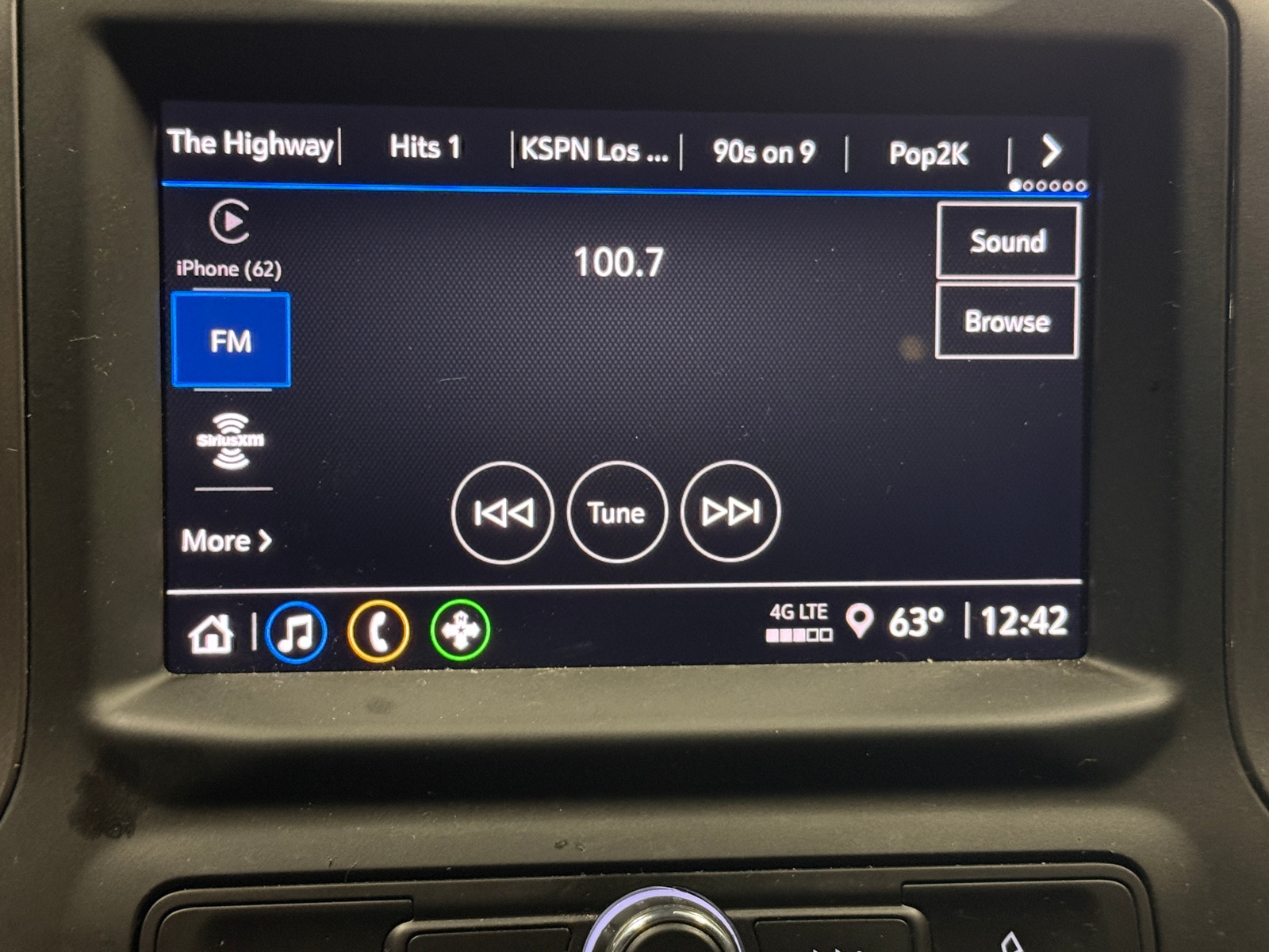 Thumbnail: 2022 Chevrolet Silverado 1500 - 4