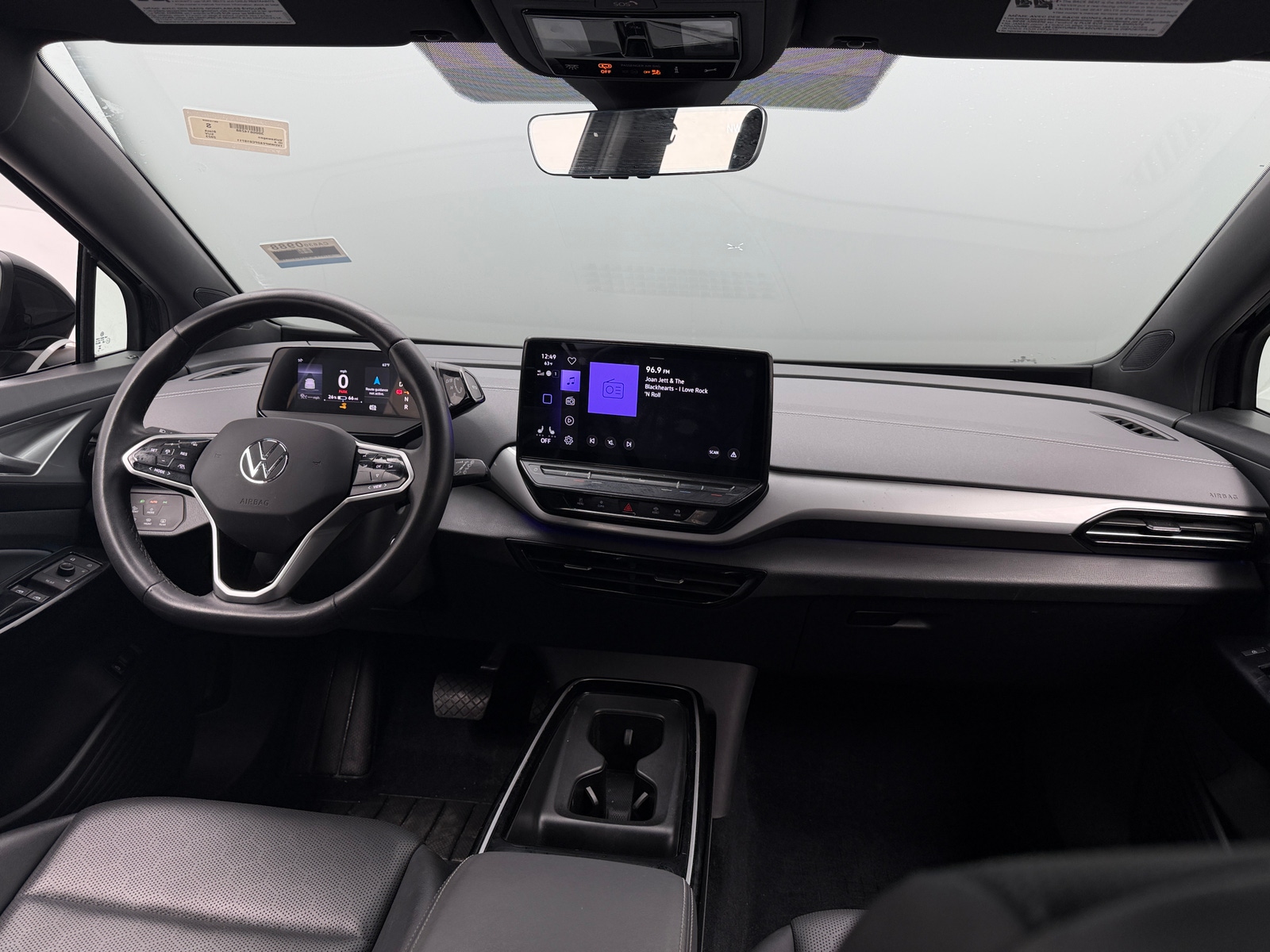 Thumbnail: 2023 Volkswagen ID.4 - 2