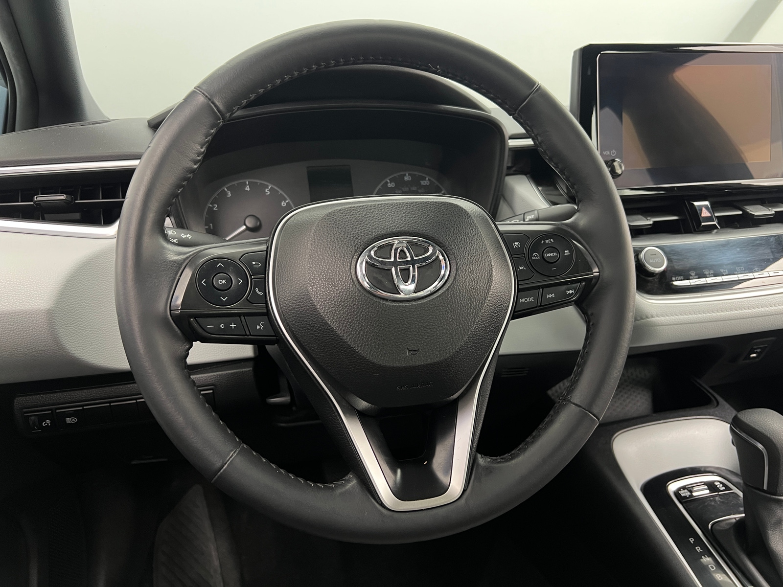 Thumbnail: 2023 Toyota Corolla - 5
