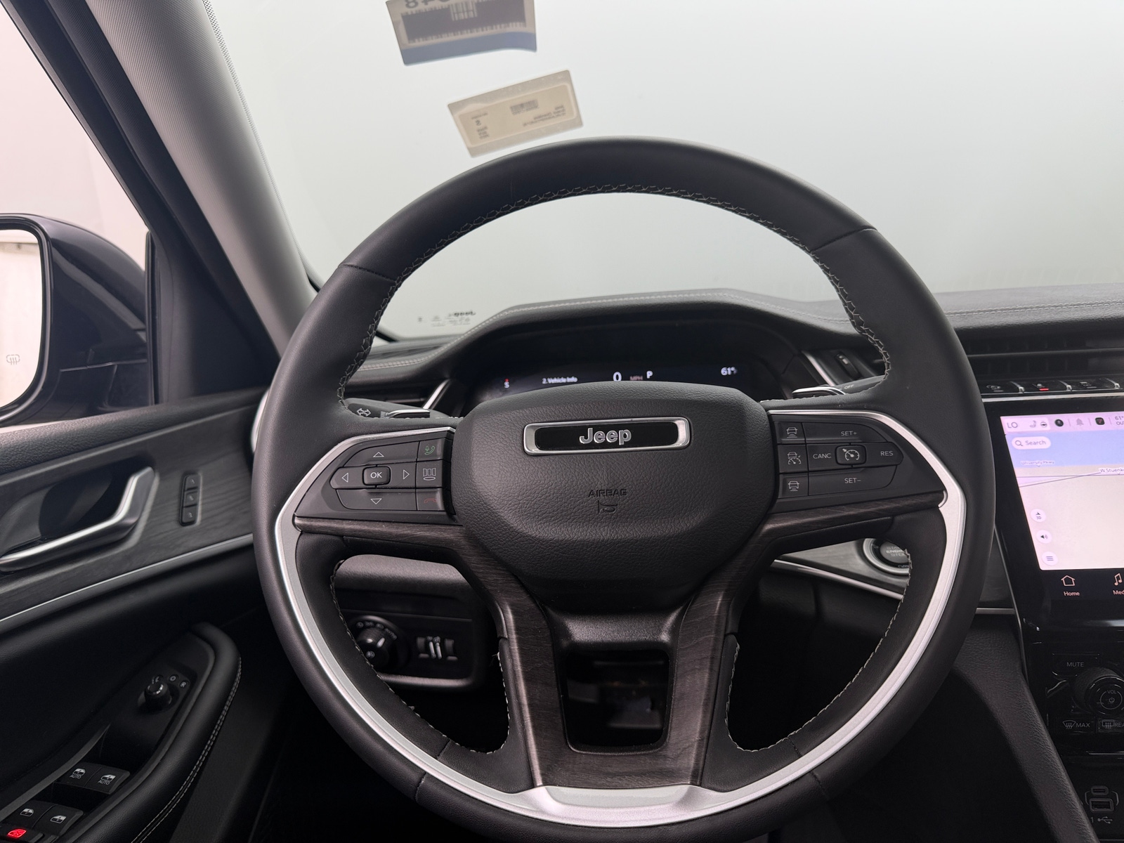 Thumbnail: 2023 Jeep Grand Cherokee - 4