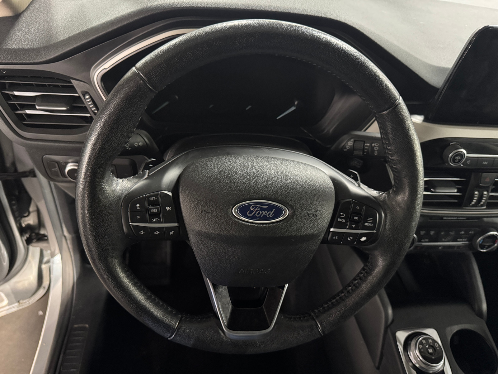 Thumbnail: 2020 Ford Escape - 4
