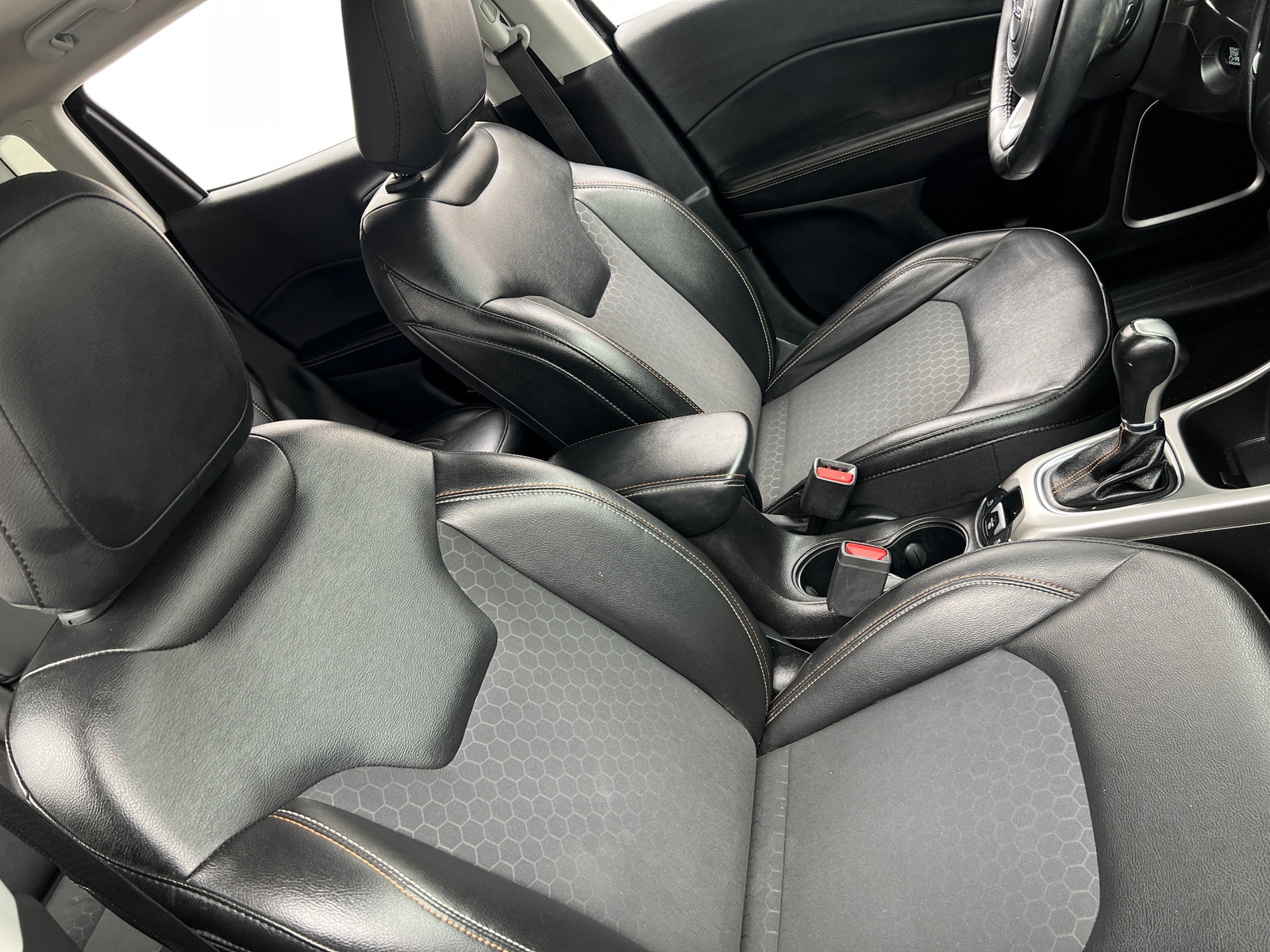 Thumbnail: 2019 Jeep Compass - 2