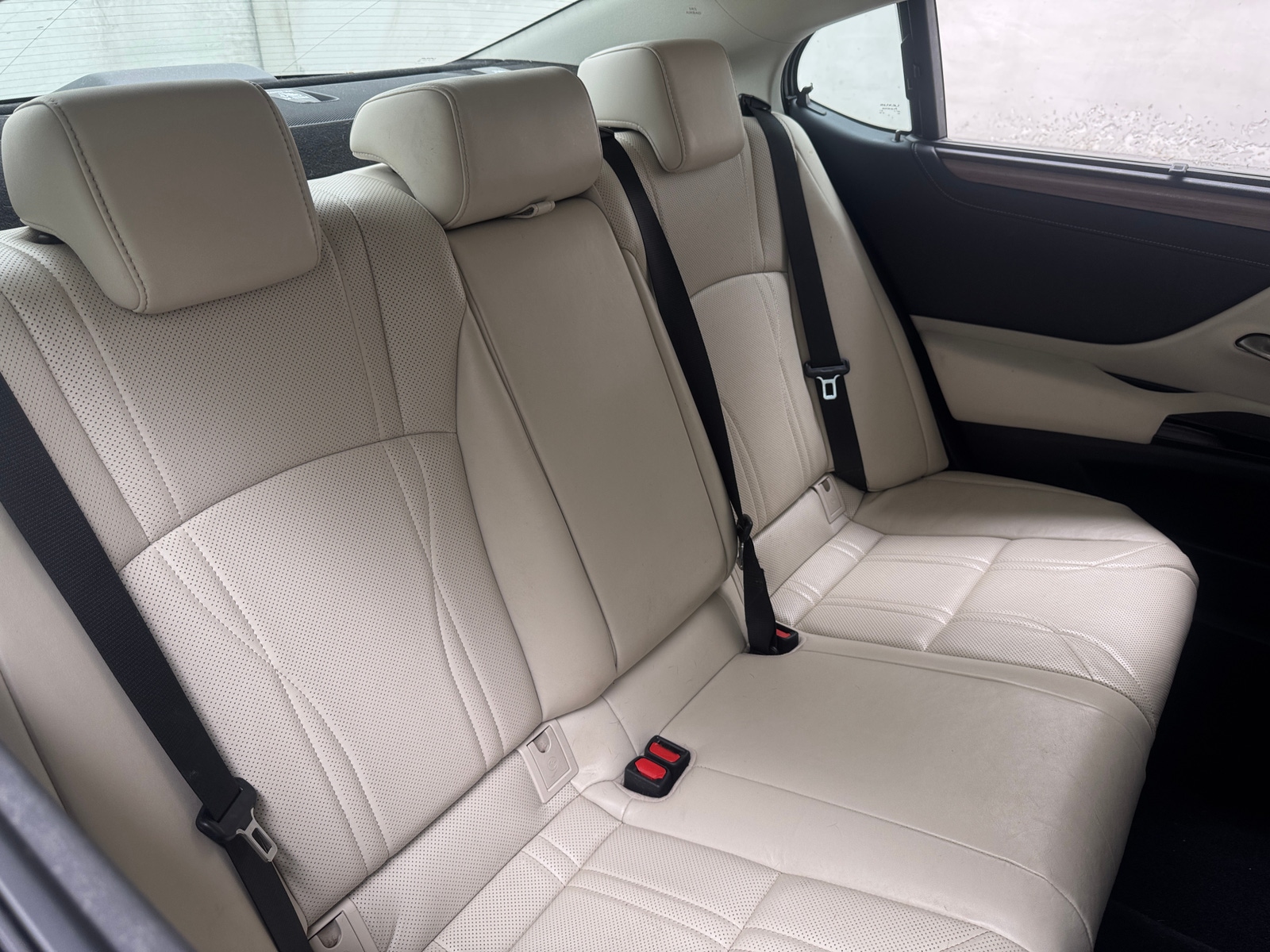 Thumbnail: 2024 Lexus ES - 5