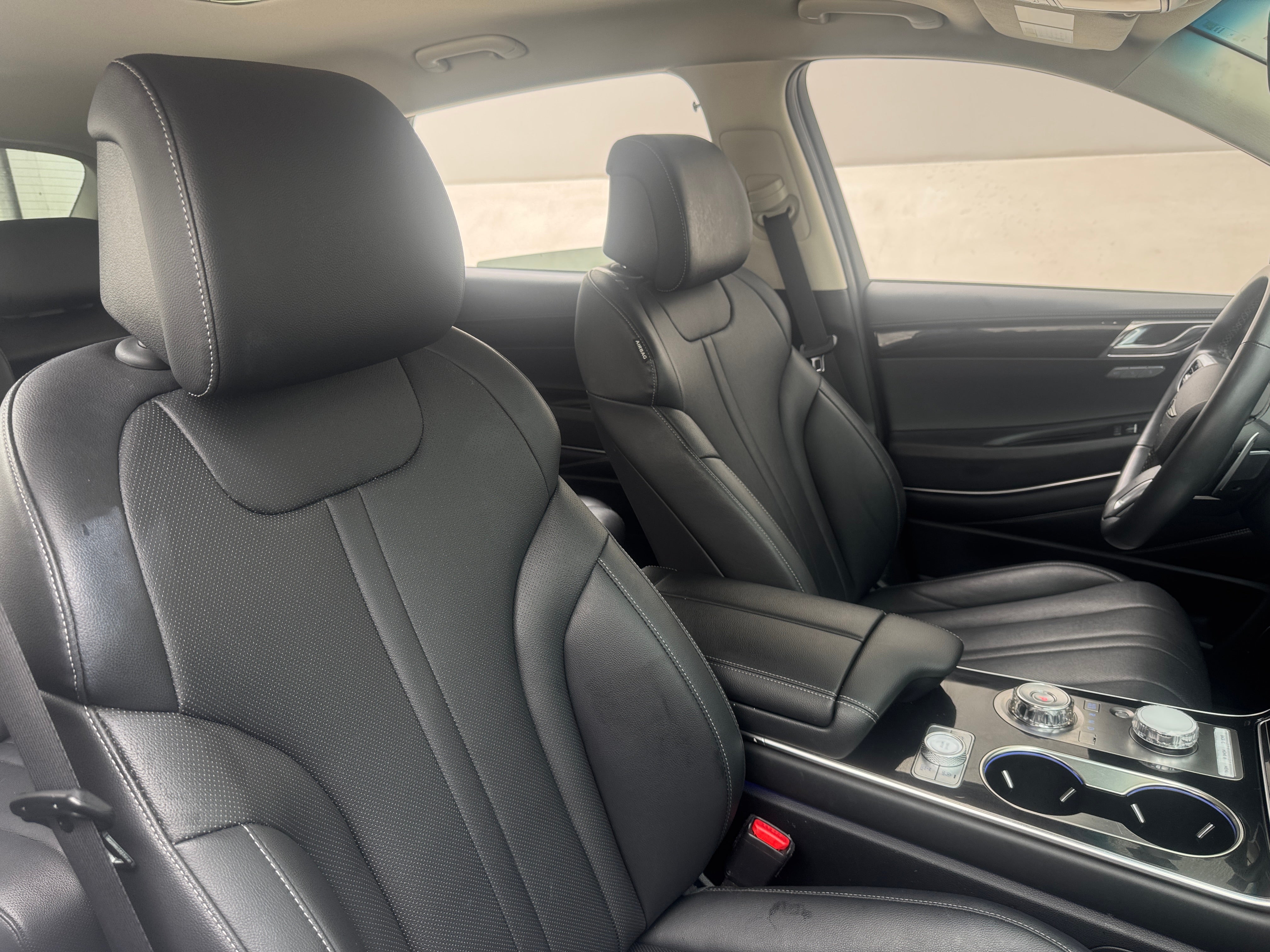2025 GENESIS GV80