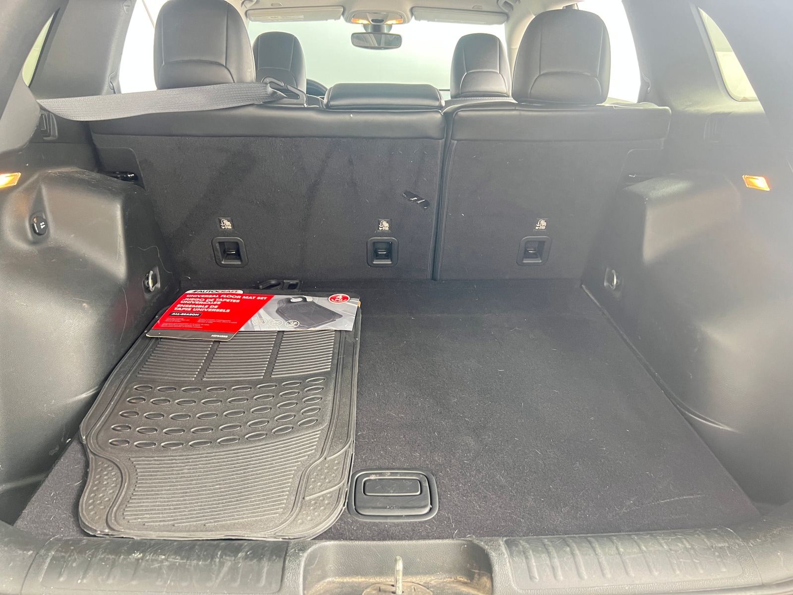 Thumbnail: 2019 Jeep Cherokee - 7