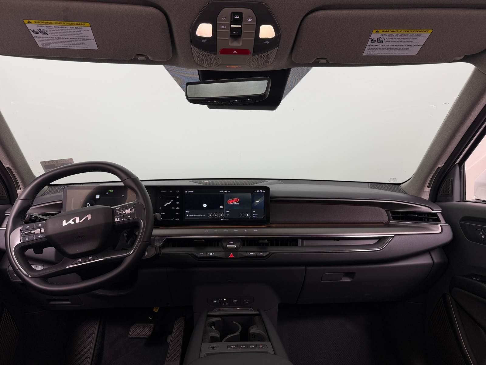 Thumbnail: 2024 Kia EV9 - 2