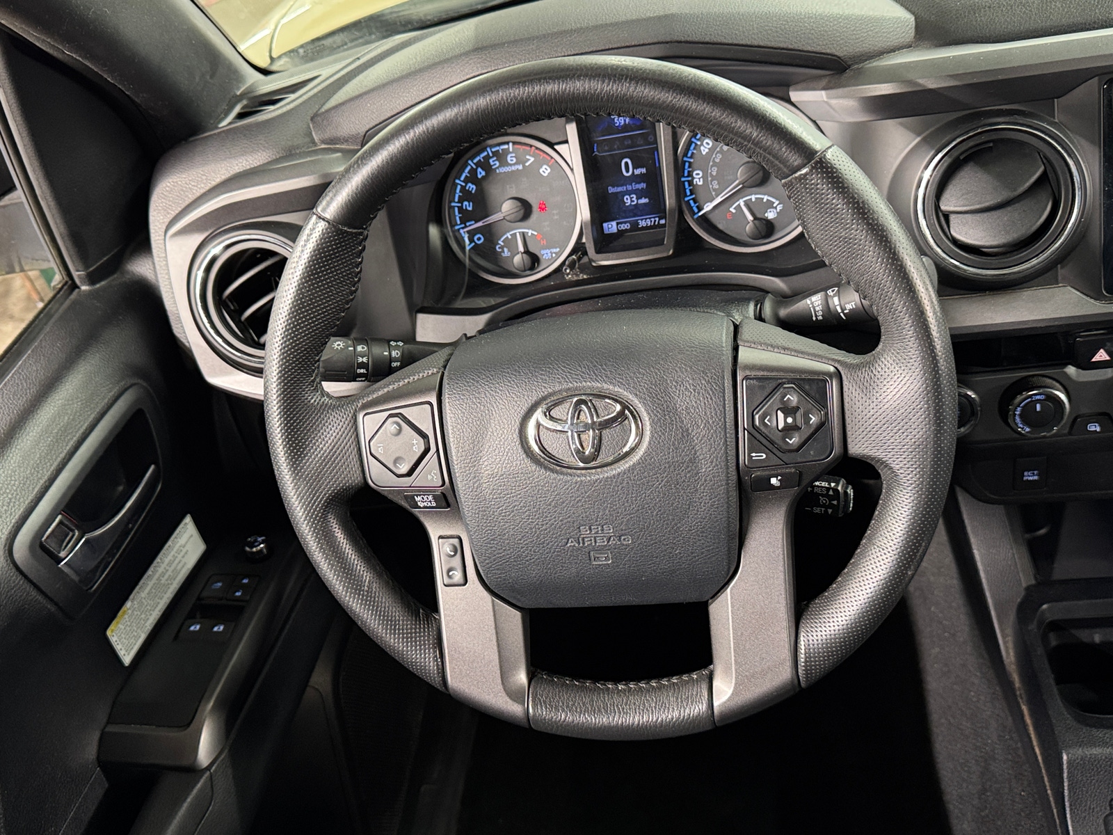 Thumbnail: 2017 Toyota Tacoma - 5