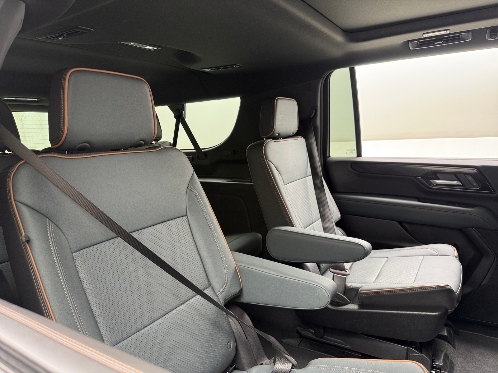 Thumbnail: 2026 GMC Yukon XL - 5