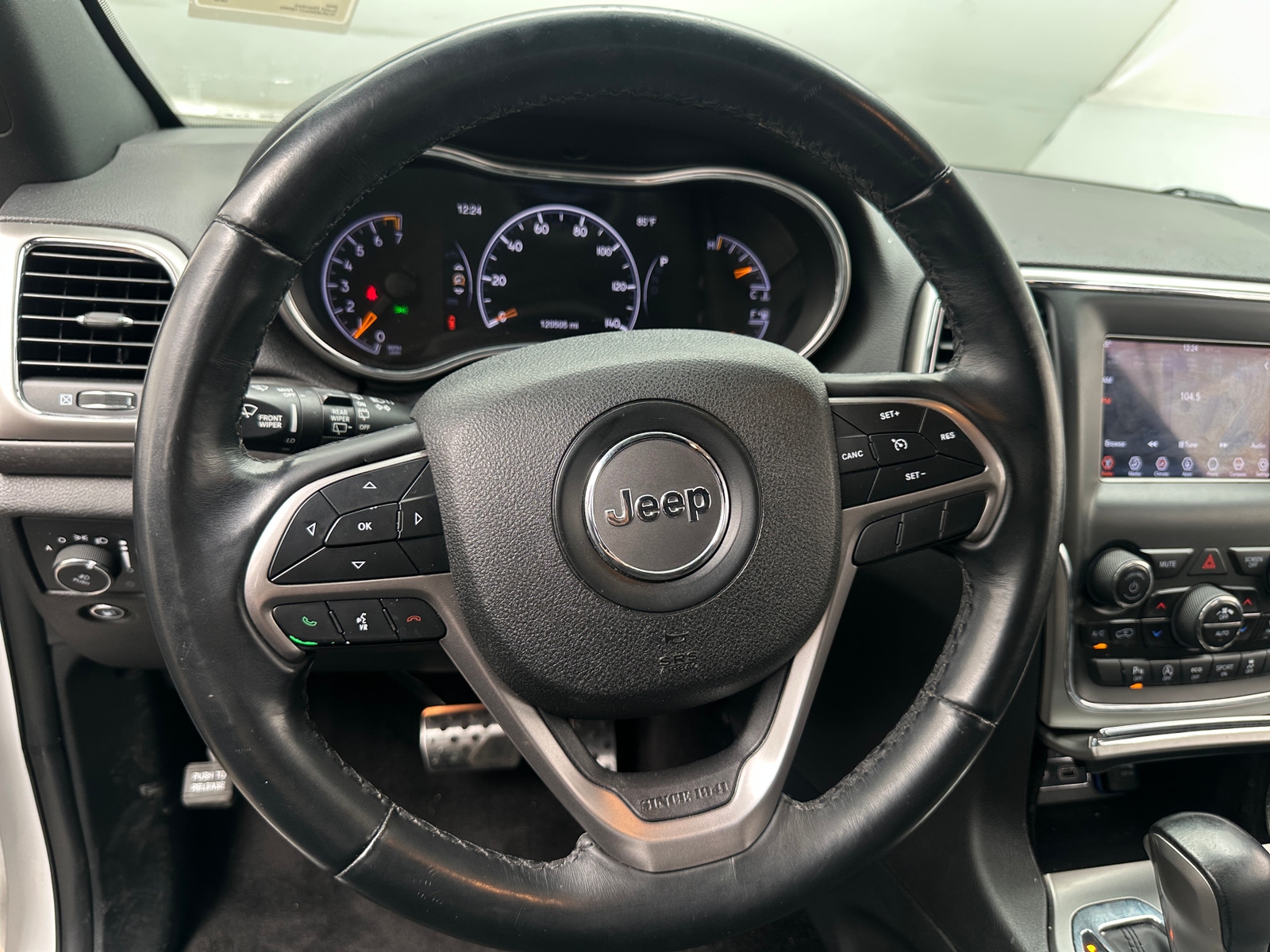 Thumbnail: 2018 Jeep Grand Cherokee - 5