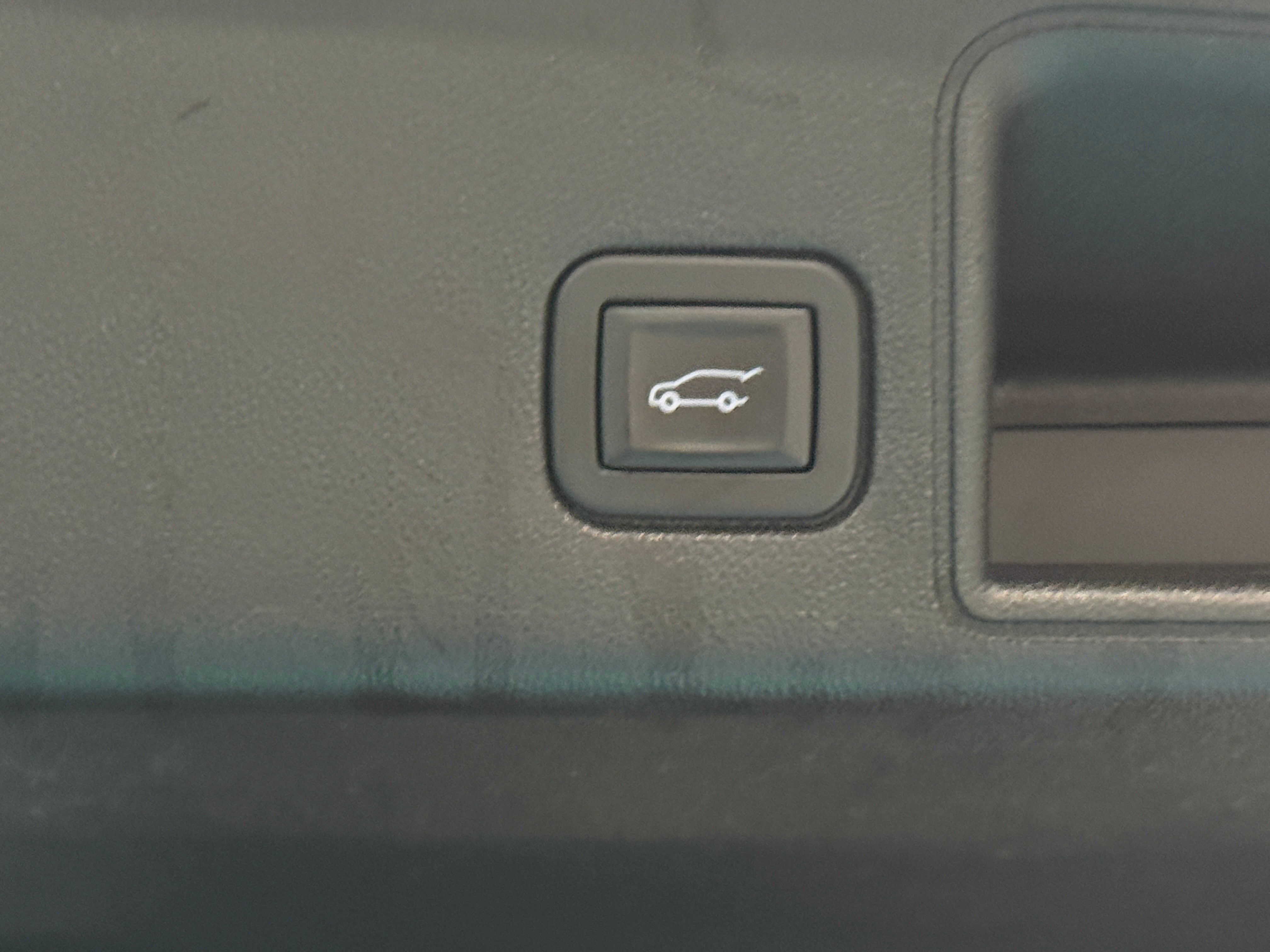 3GKALVEV3KL218893