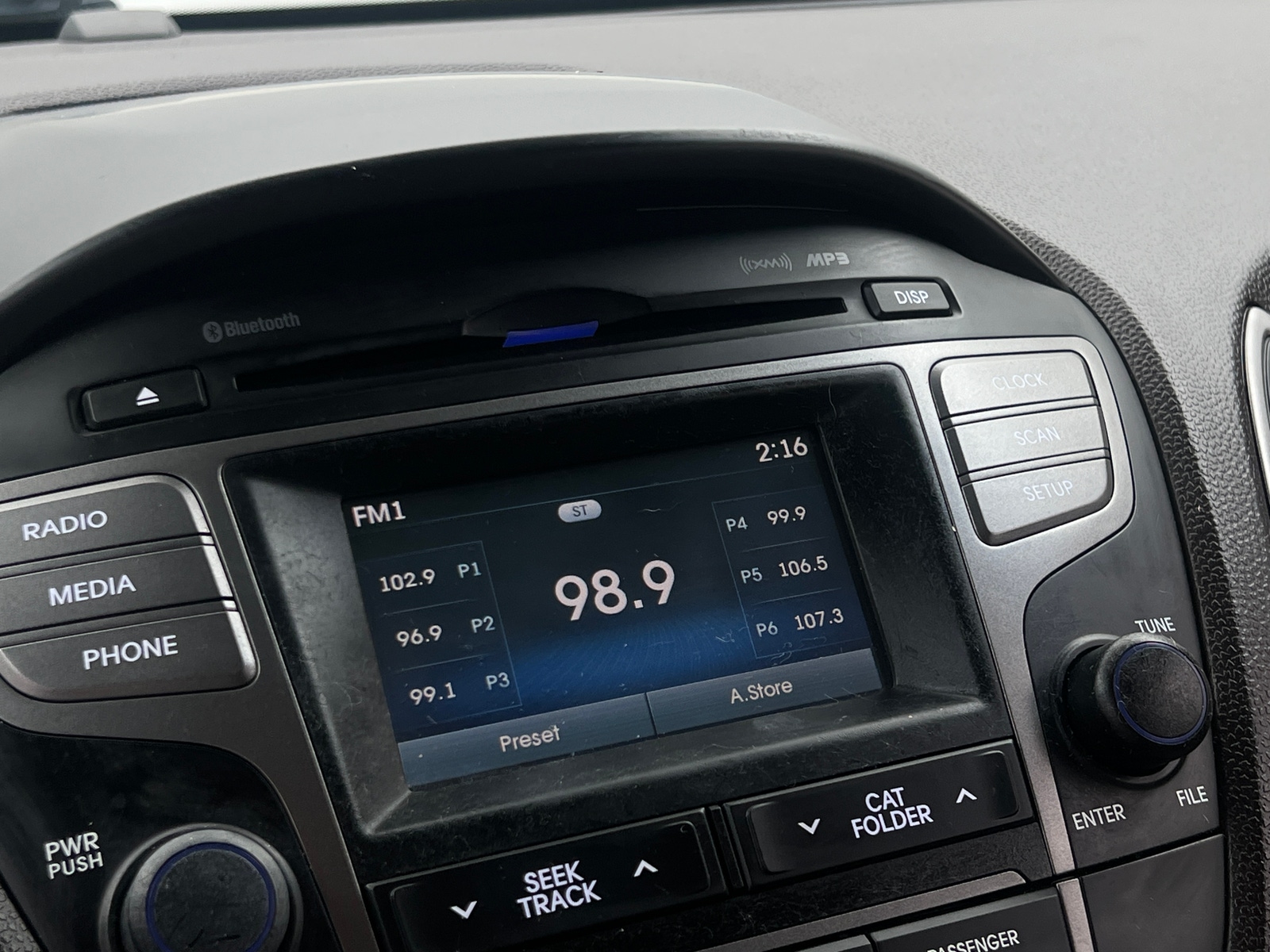 Thumbnail: 2015 Hyundai Tucson - 3