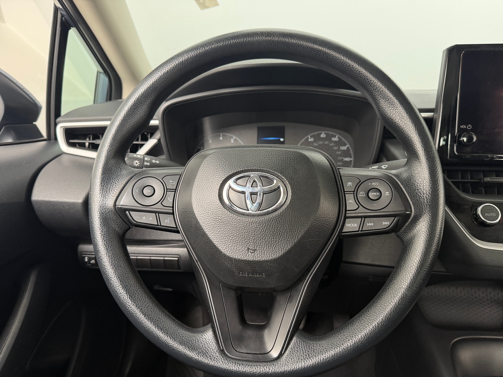 Thumbnail: 2025 Toyota Corolla - 5