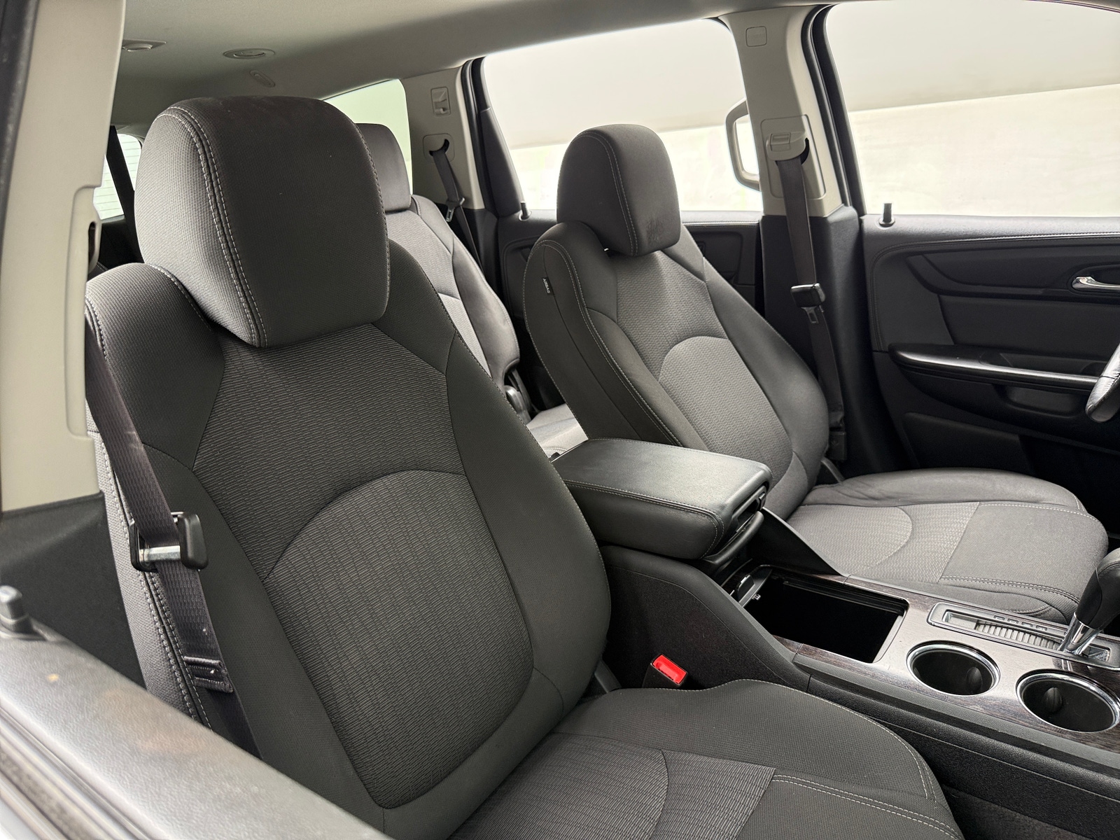 Thumbnail: 2015 Chevrolet Traverse - 2