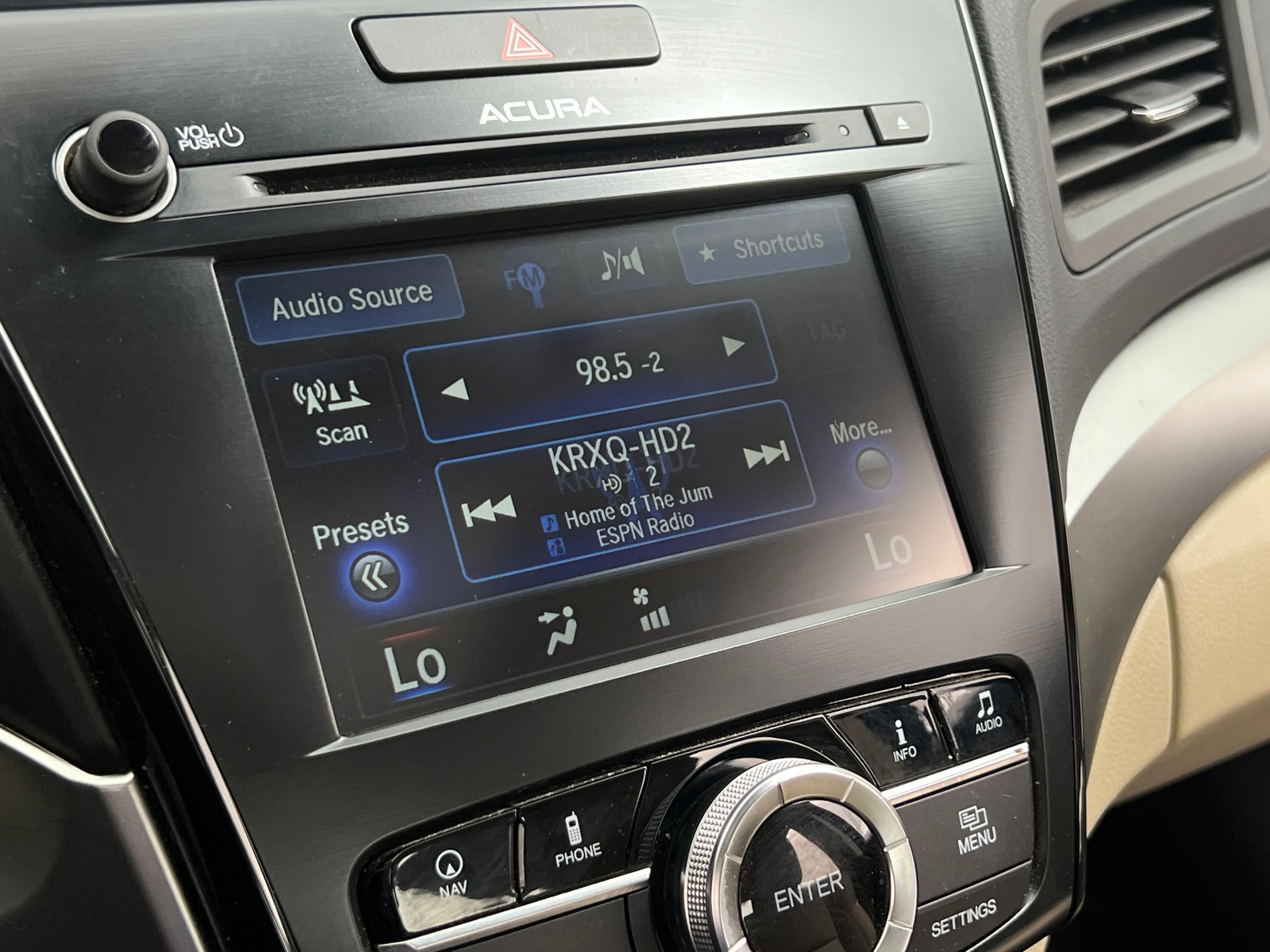 Thumbnail: 2016 Acura ILX - 4