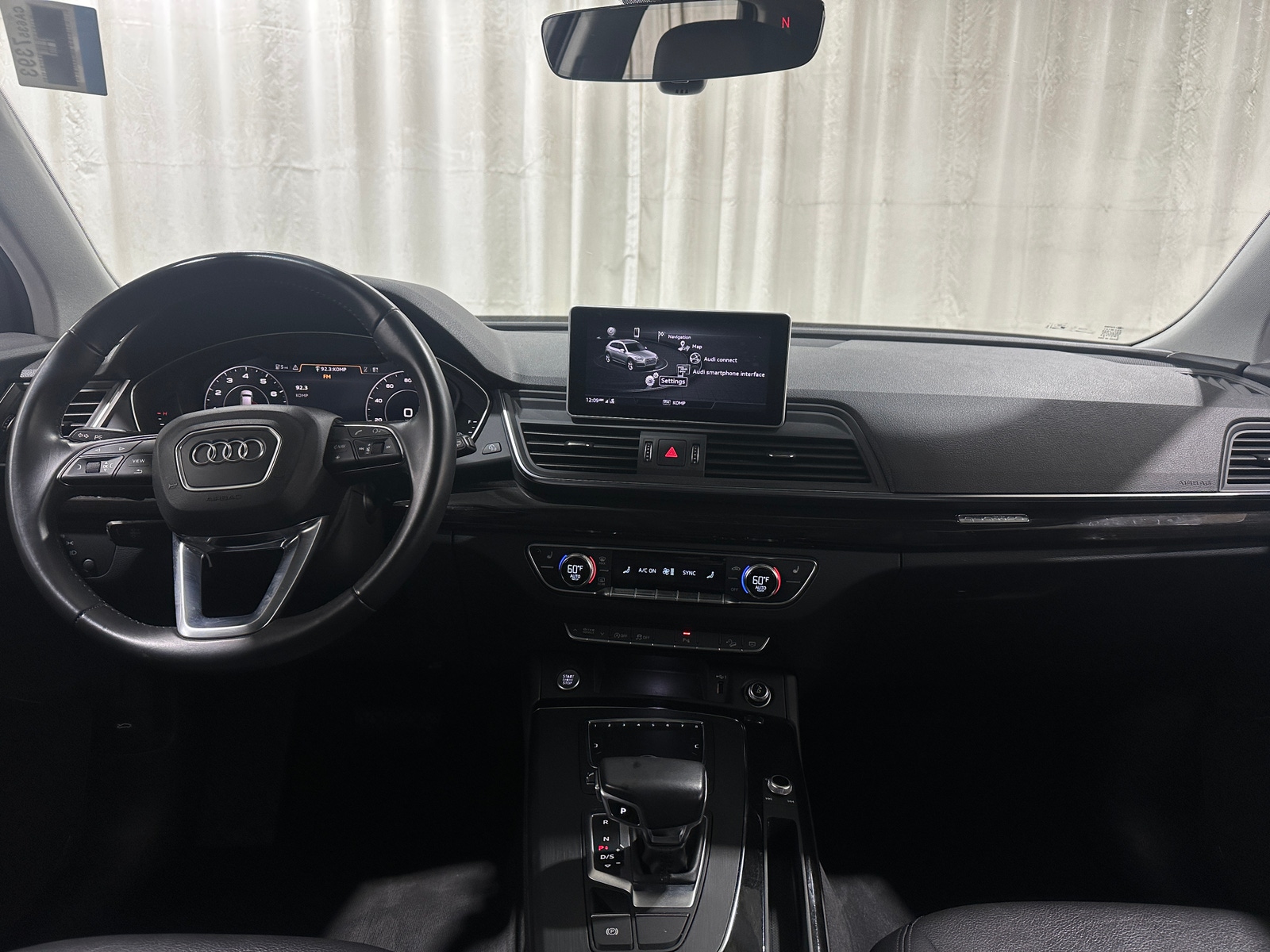 Thumbnail: 2020 Audi Q5 - 3