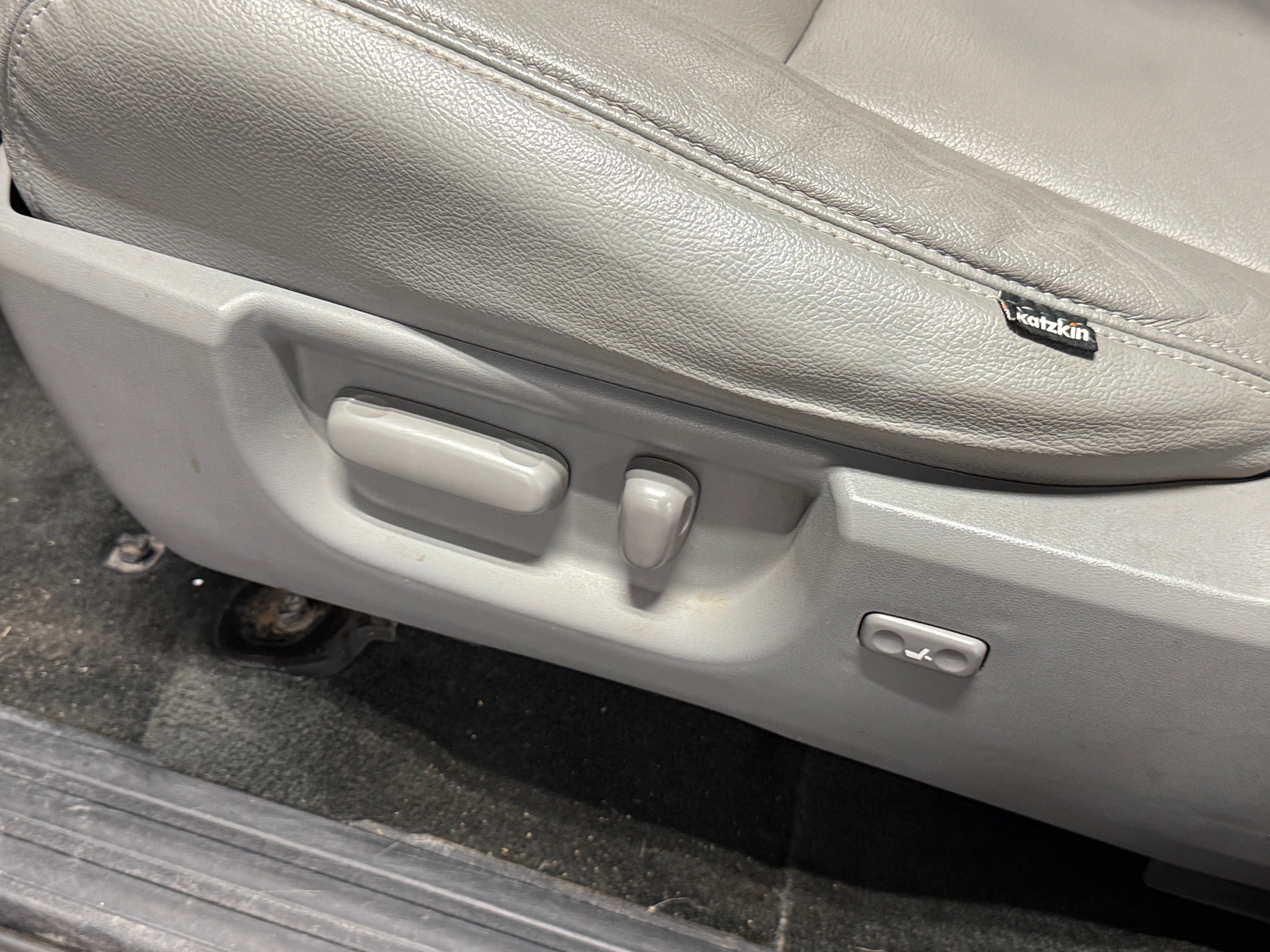 2017 Toyota Sequoia SR5, photo 6