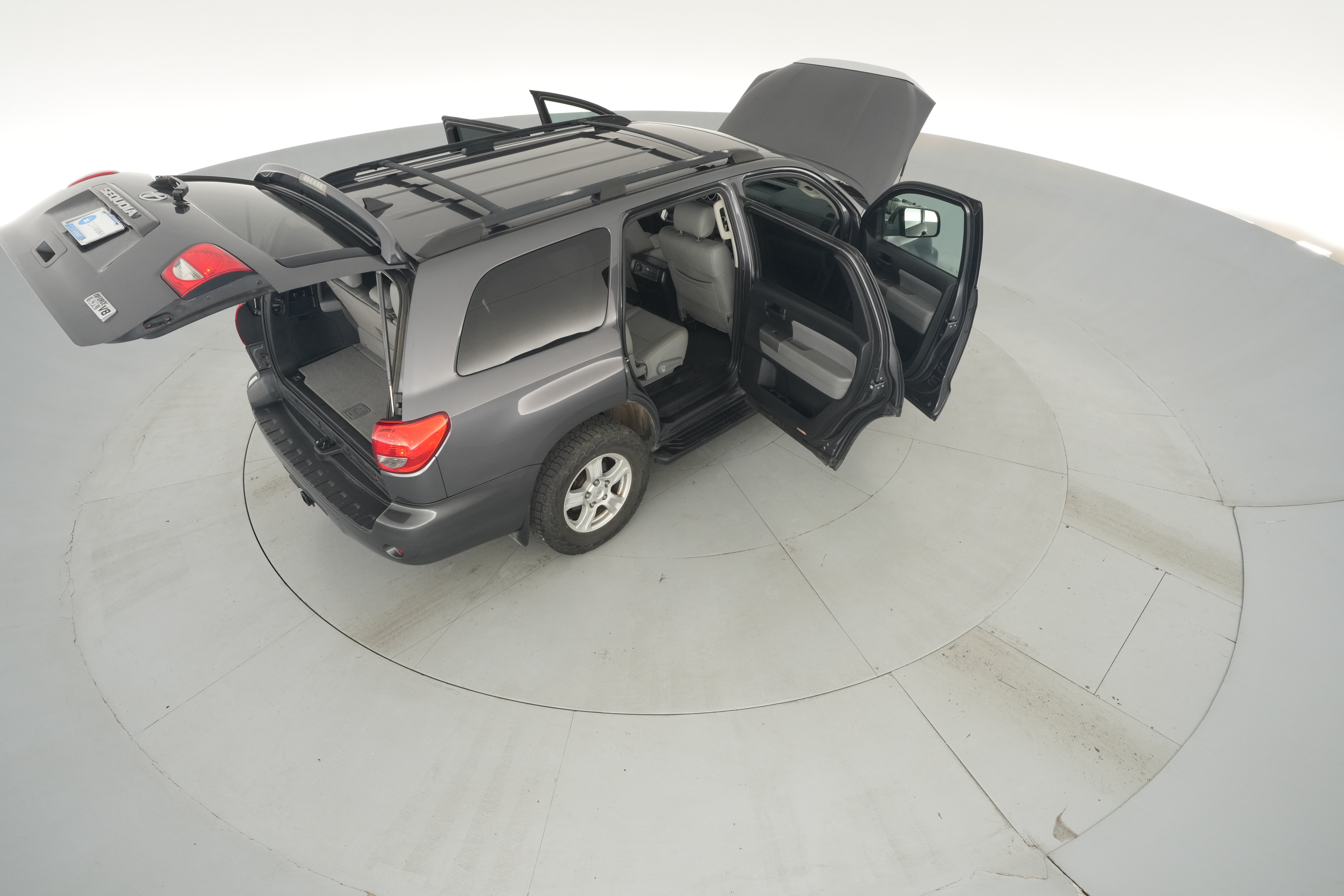 2017 Toyota Sequoia SR5, photo 50