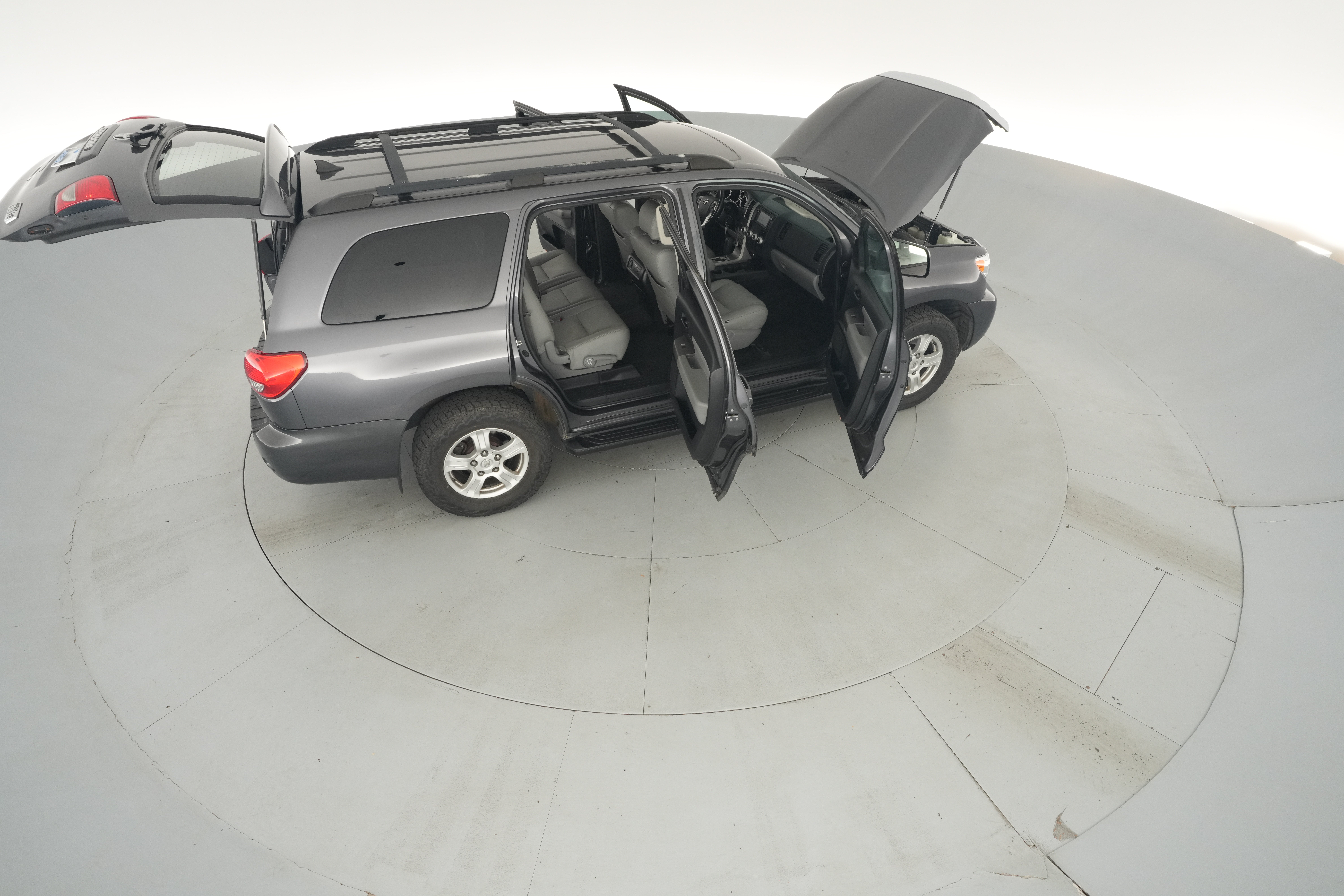2017 Toyota Sequoia SR5, photo 51