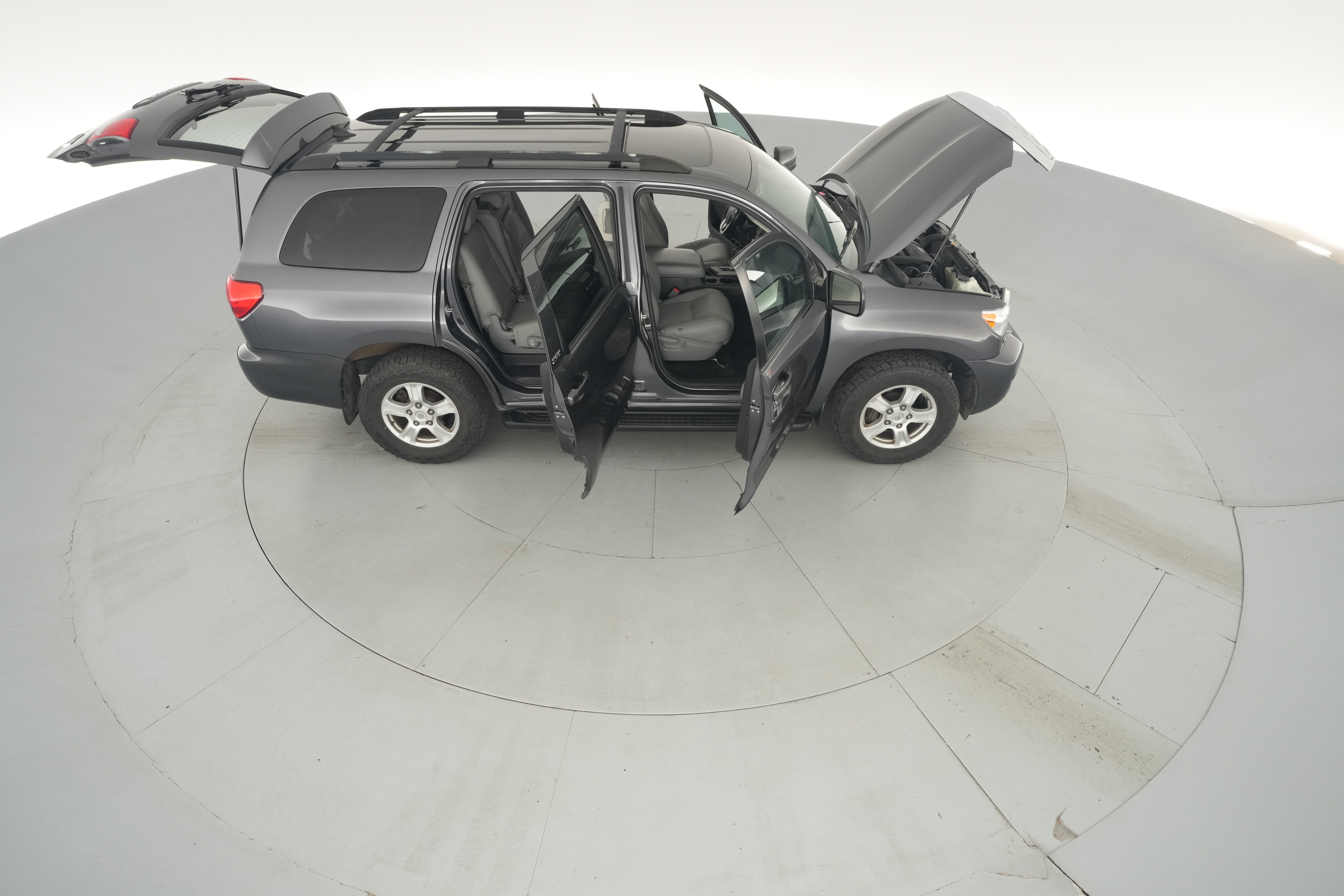 2017 Toyota Sequoia SR5, photo 52