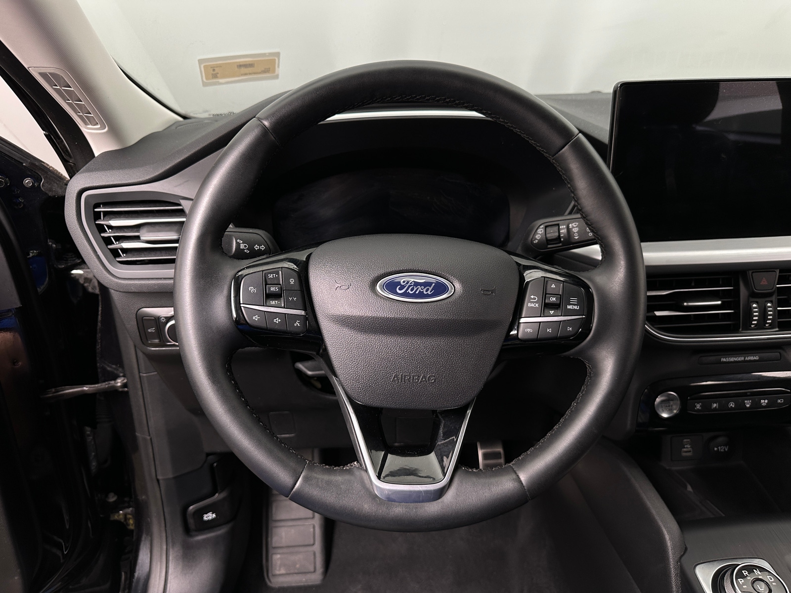 Thumbnail: 2023 Ford Escape - 4