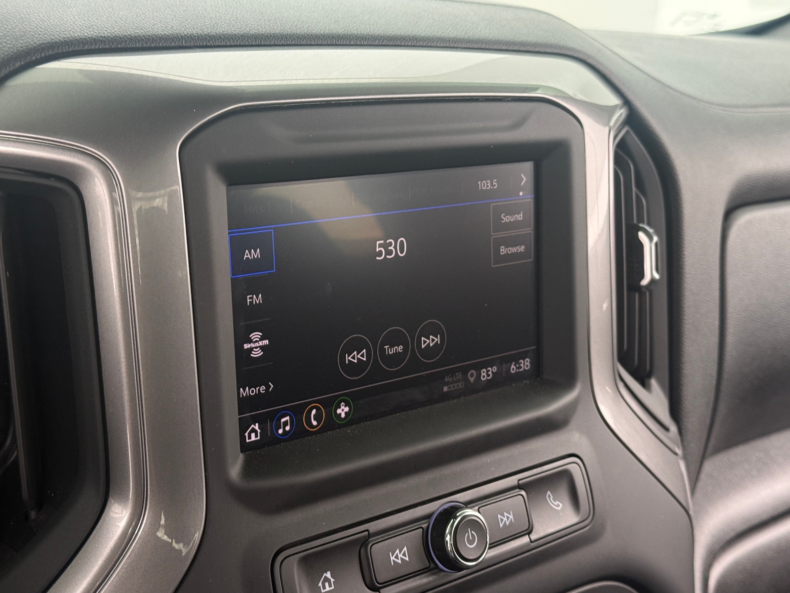 Thumbnail: 2024 Chevrolet Silverado 1500 - 4