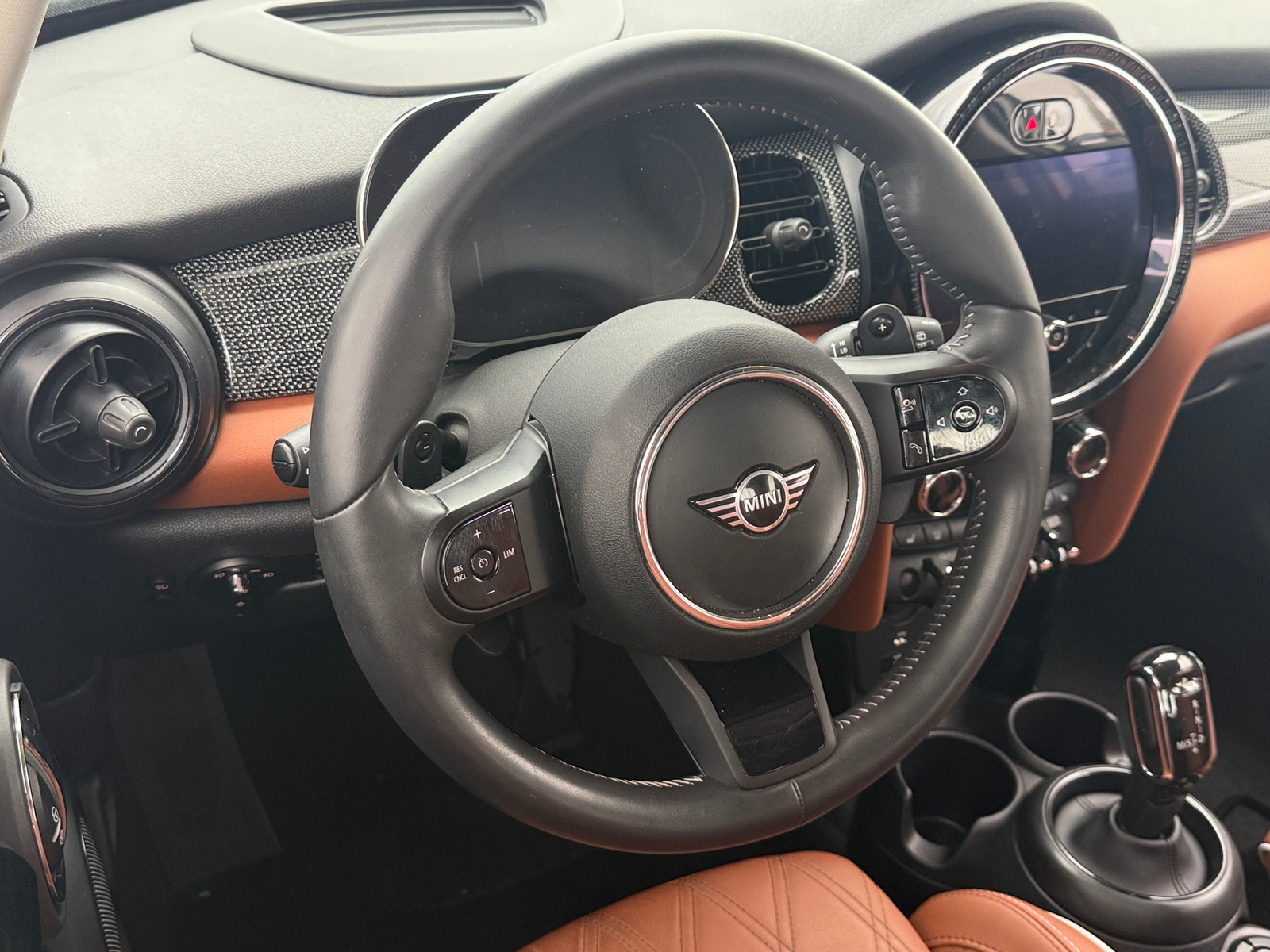 Thumbnail: 2022 MINI Cooper Hardtop - 4