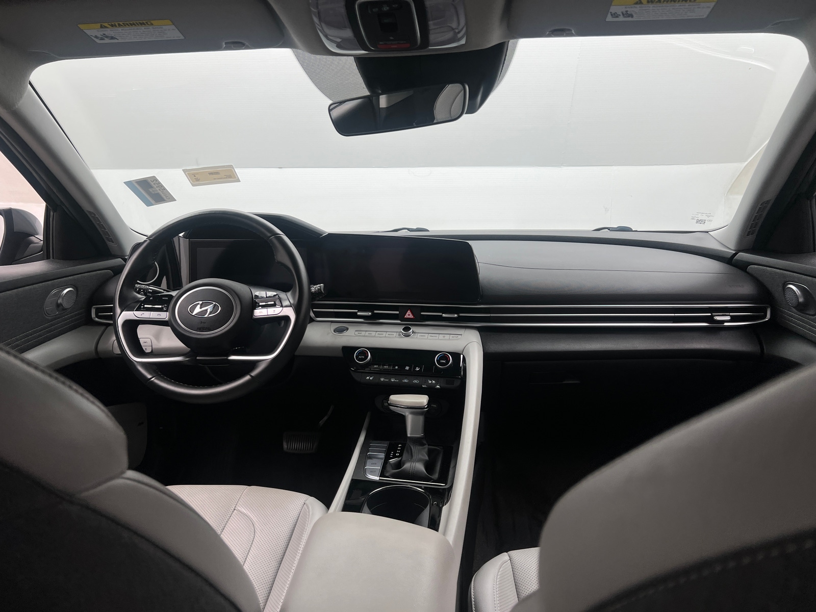 Thumbnail: 2022 Hyundai Elantra - 2