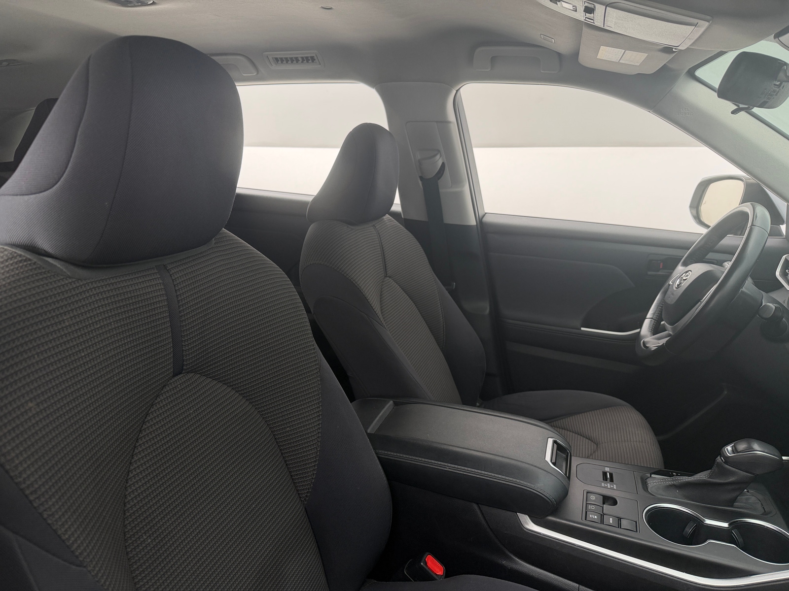 Thumbnail: 2023 Toyota Highlander - 2