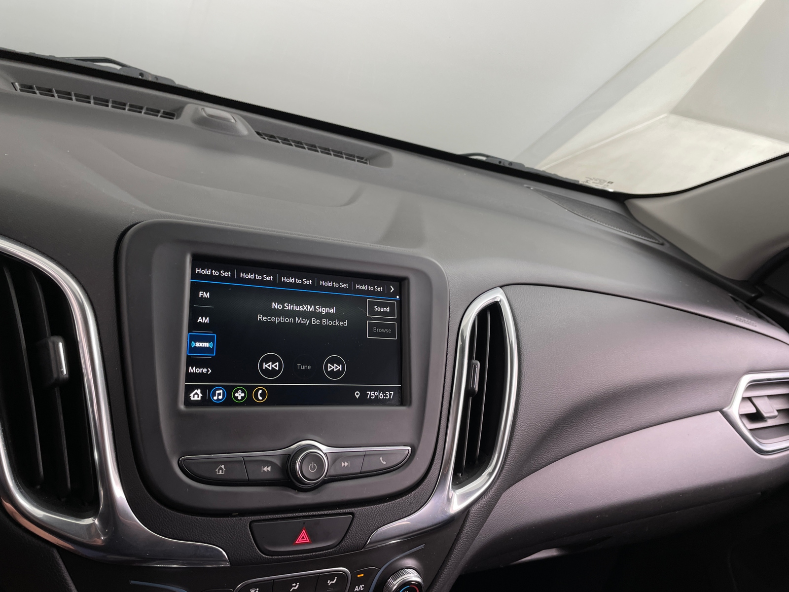 Thumbnail: 2019 Chevrolet Equinox - 4