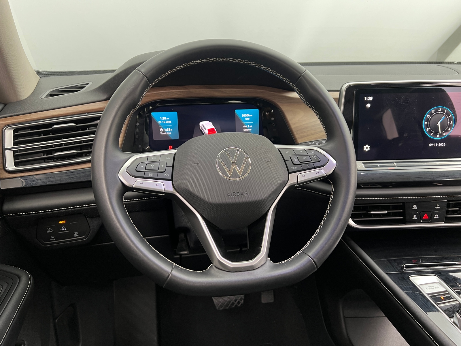 Thumbnail: 2026 Volkswagen Atlas - 4