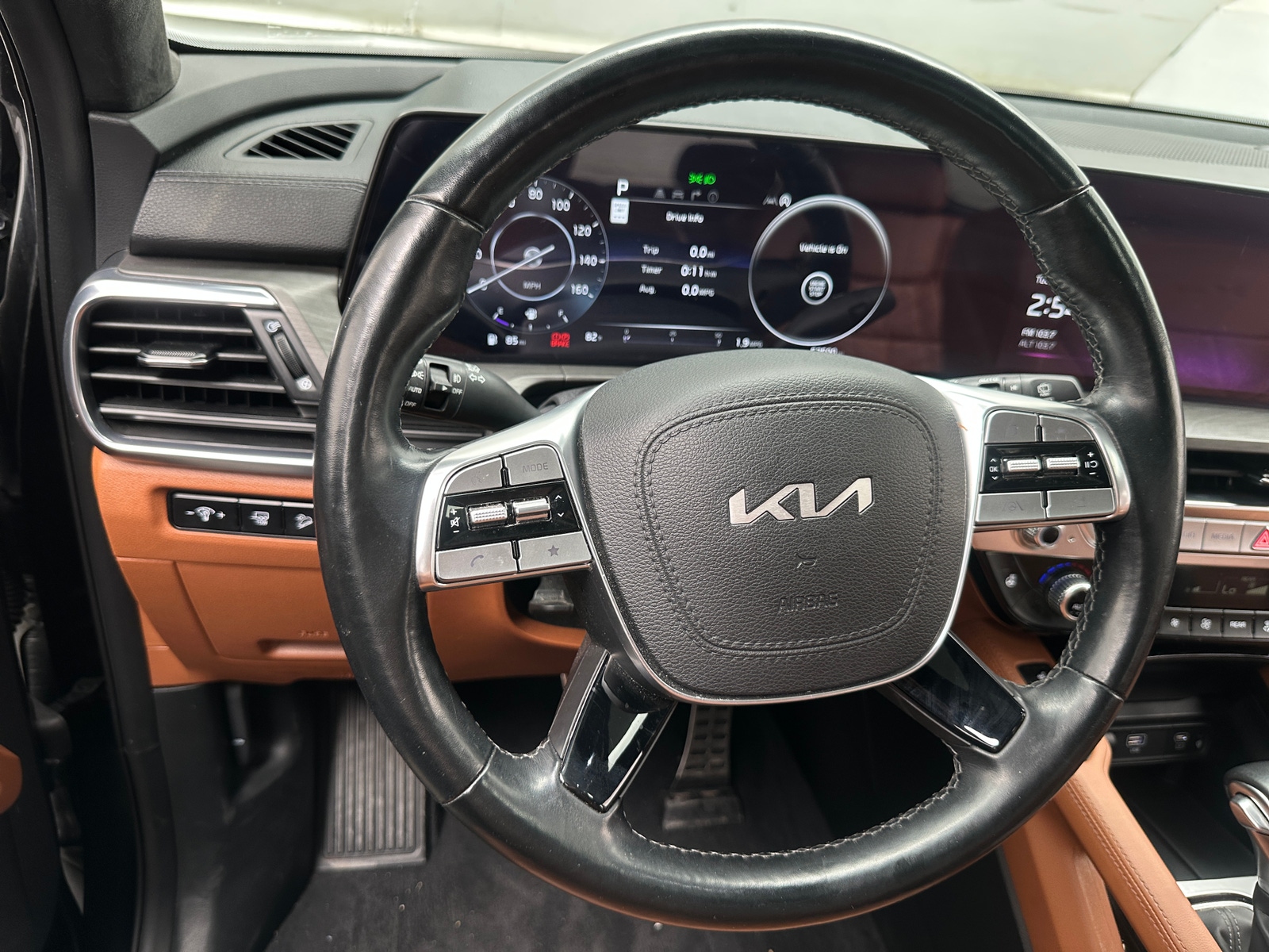Thumbnail: 2023 Kia Telluride - 4