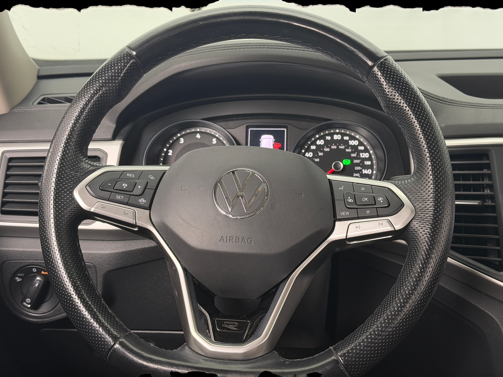 Thumbnail: 2021 Volkswagen Atlas - 4