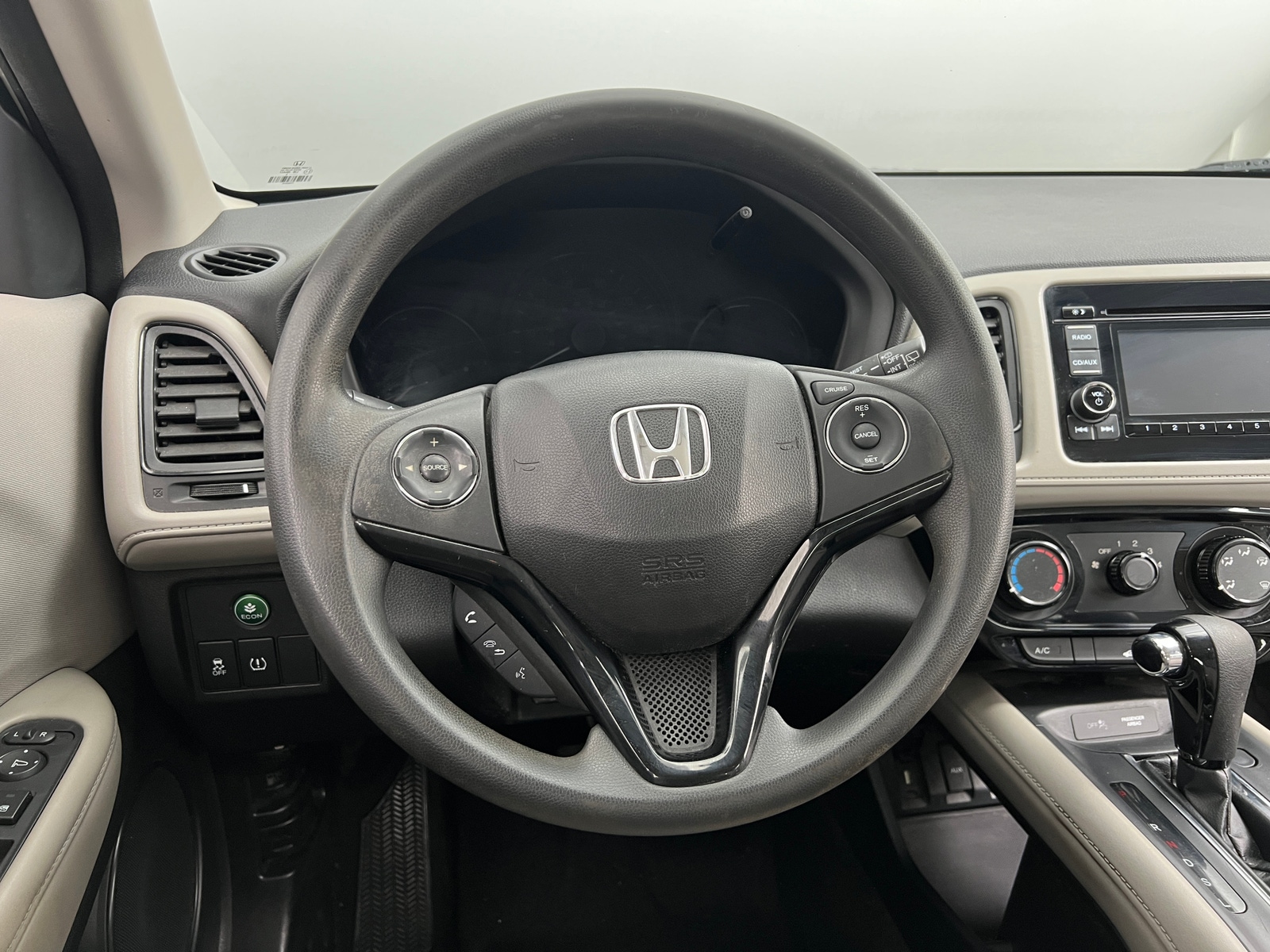 Thumbnail: 2016 Honda HR-V - 5