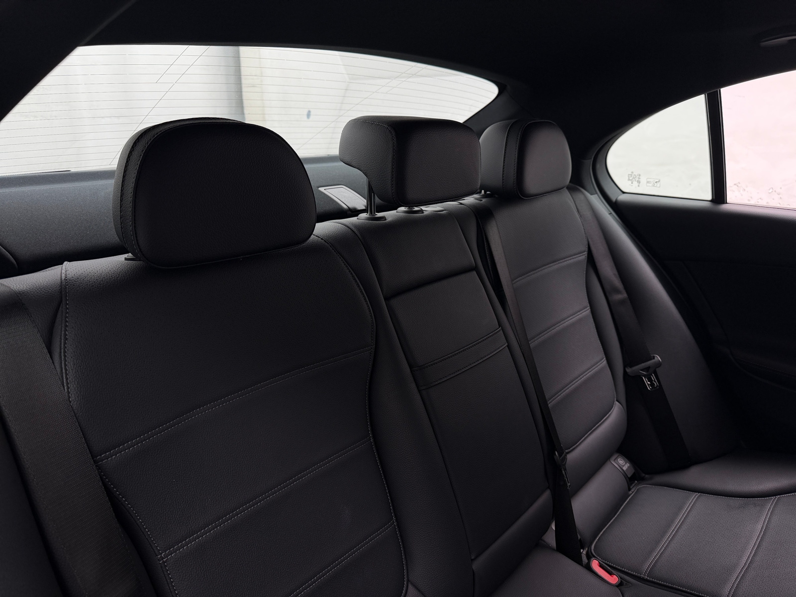 Thumbnail: 2025 Mercedes-Benz C-Class - 5