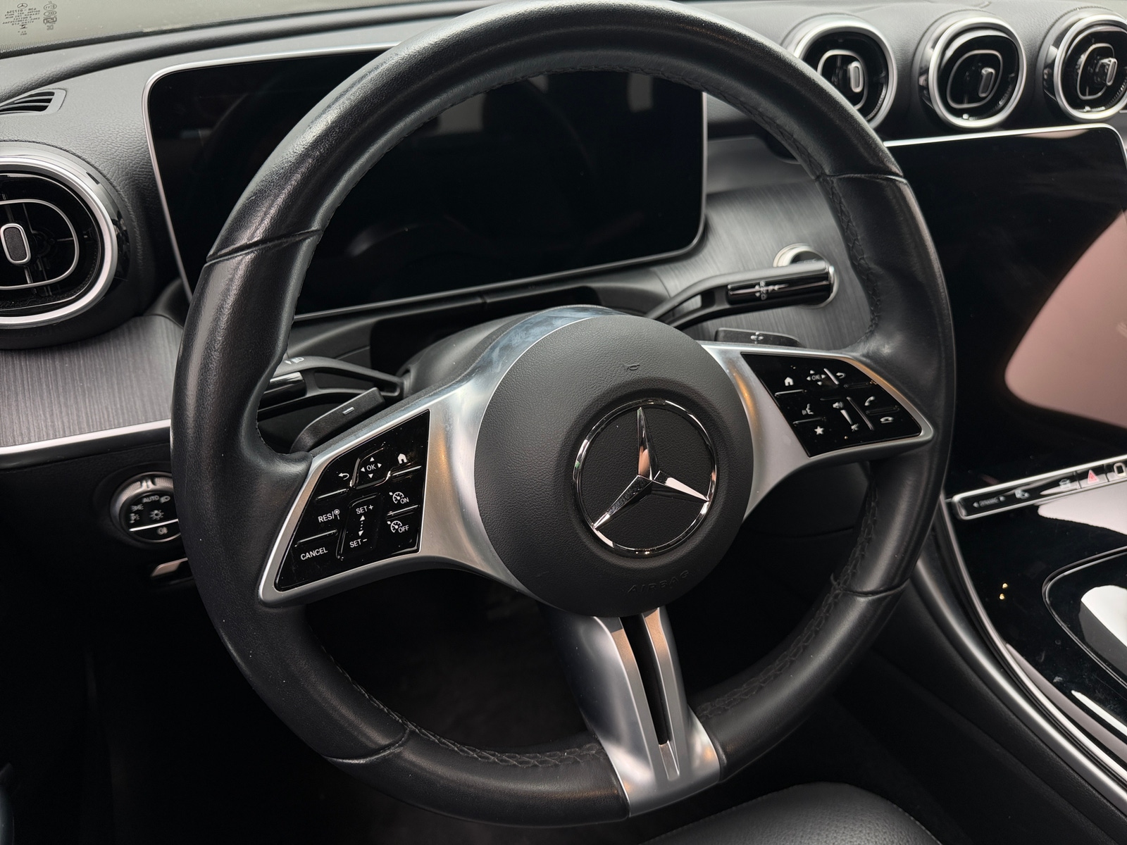 Thumbnail: 2025 Mercedes-Benz C-Class - 4