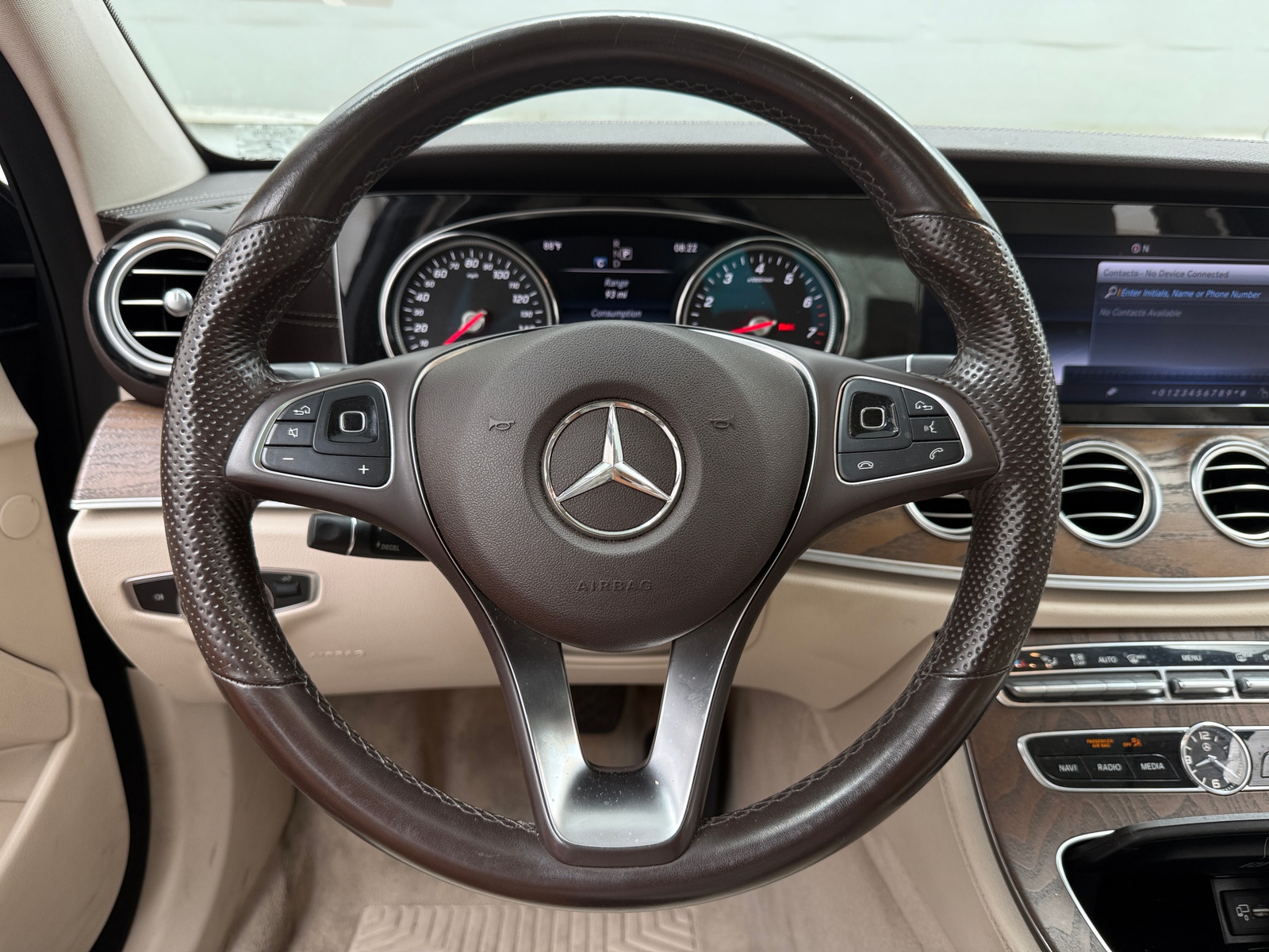 Thumbnail: 2018 Mercedes-Benz E-Class - 4