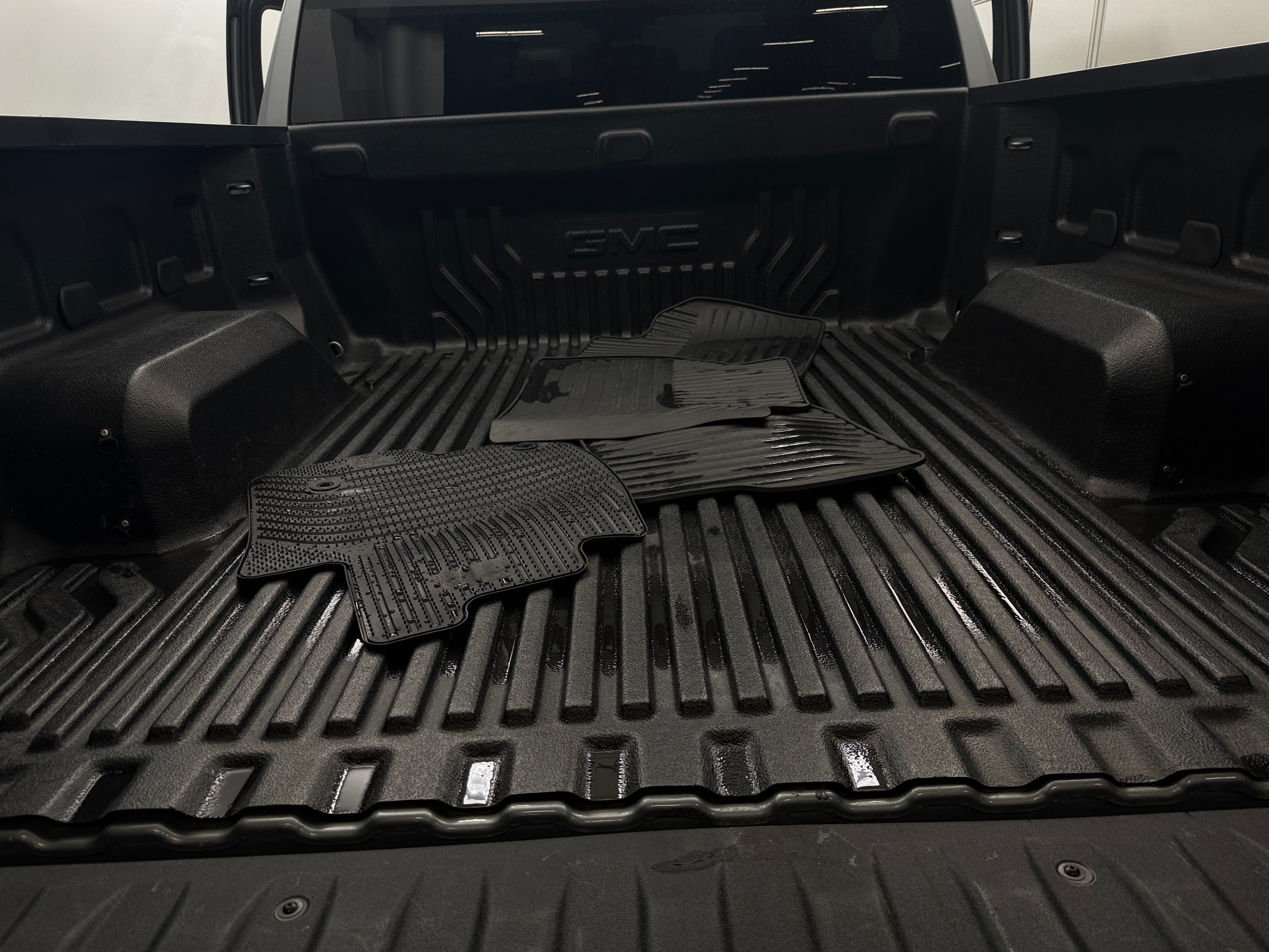 2024 GMC Sierra 1500 Elevation - Photo 10