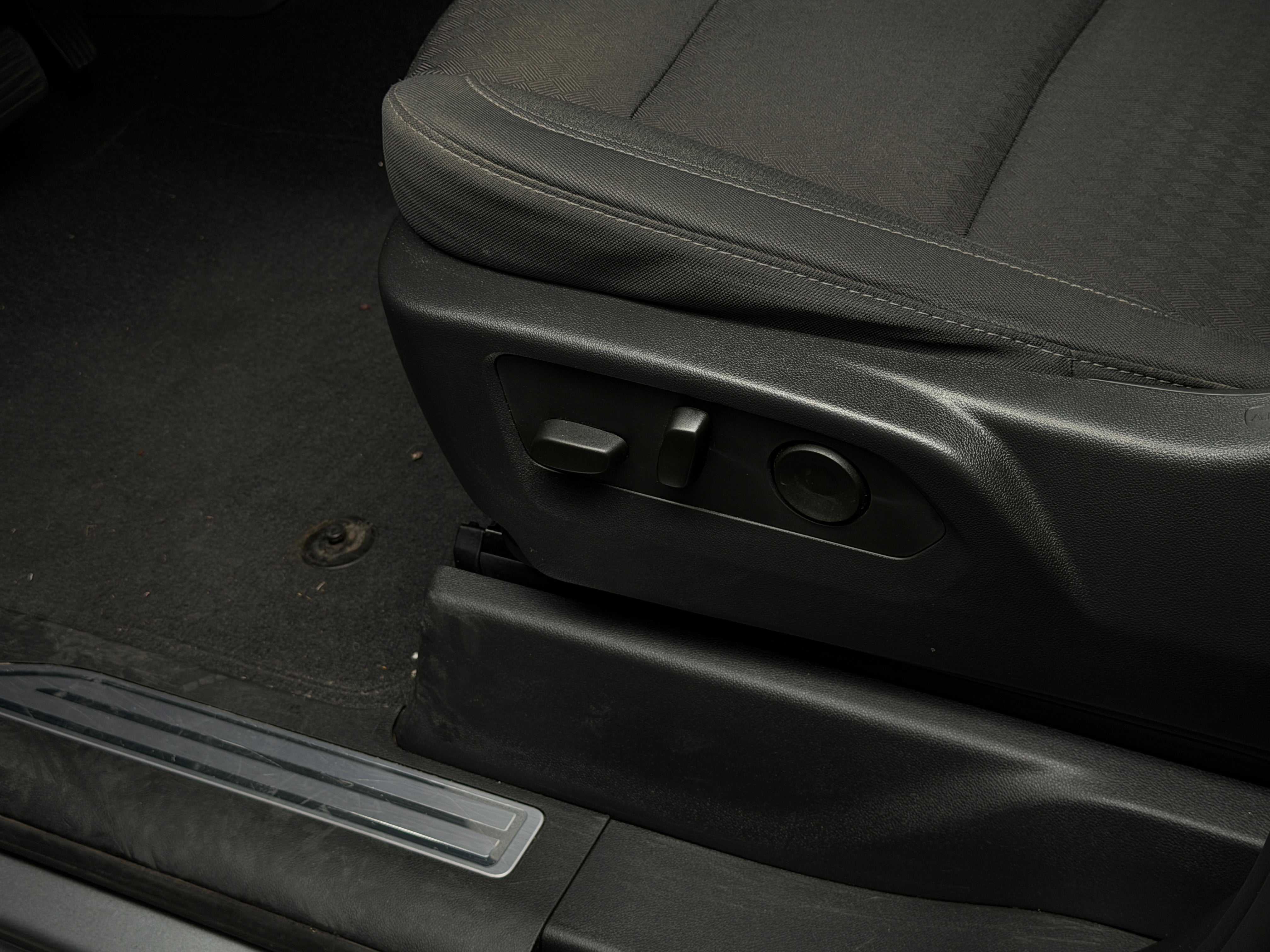 2024 GMC Sierra 1500 Elevation - Photo 3